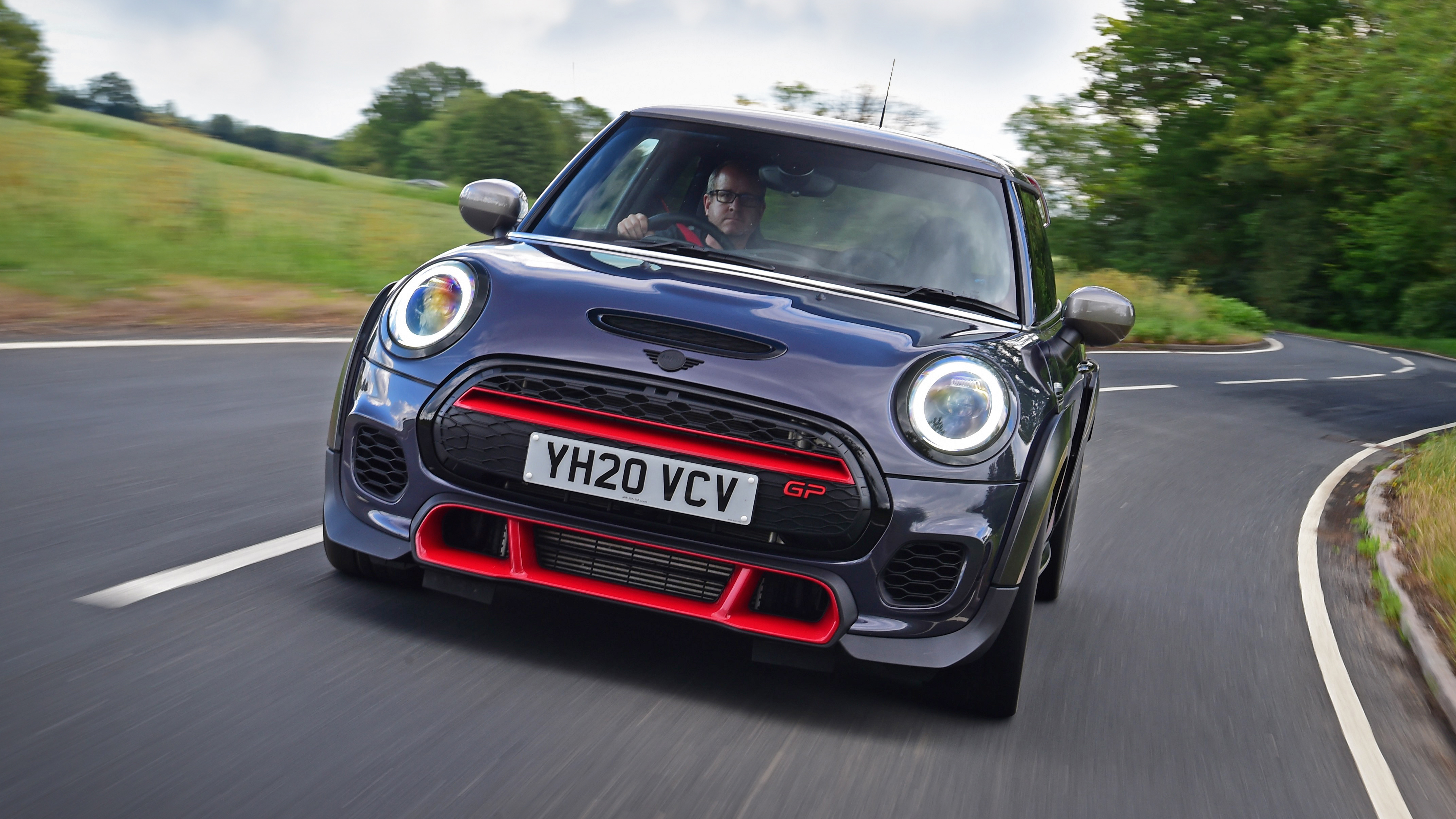 MINI JCW GP - front 3/4 dynamic driving 