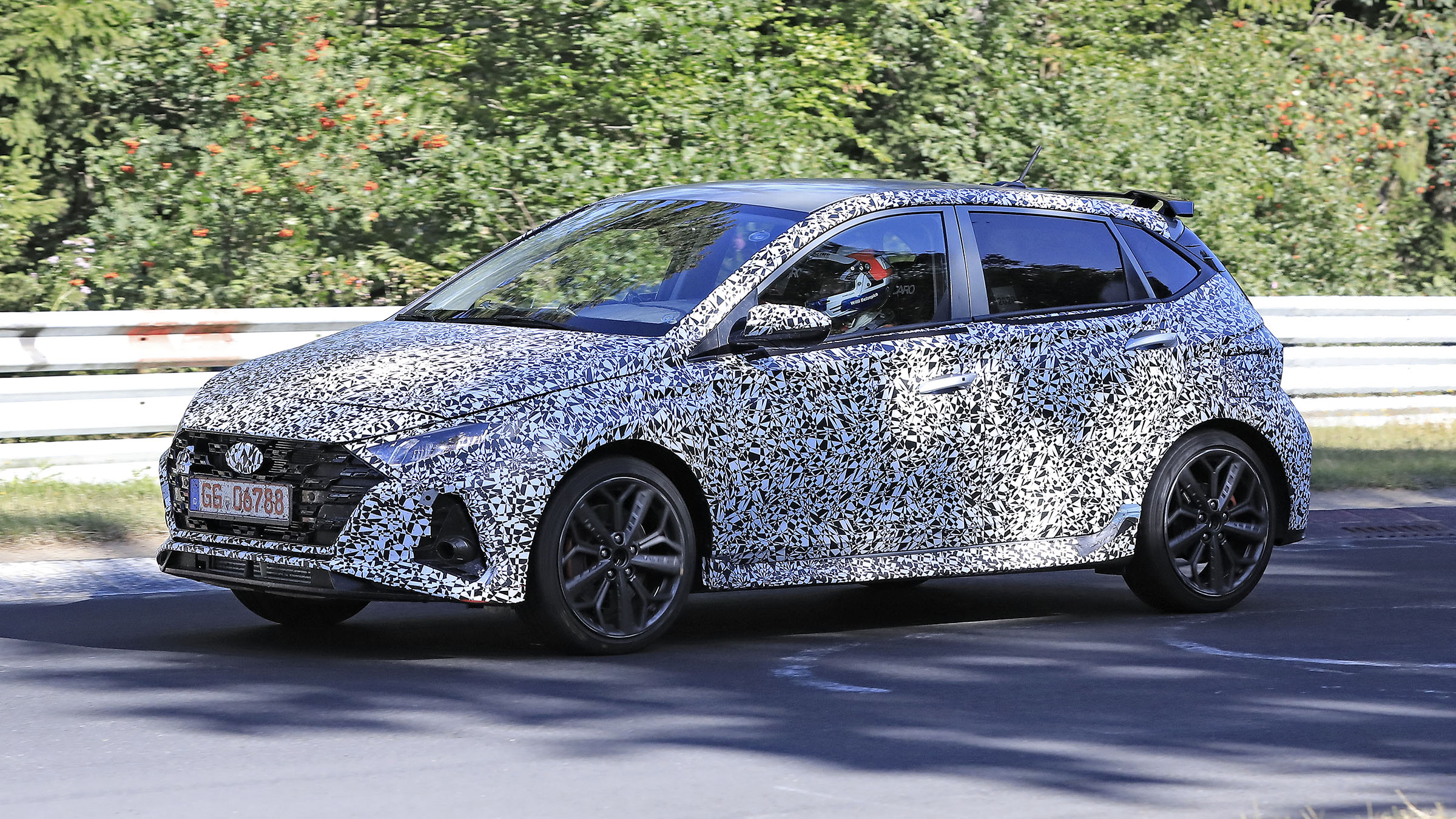 Spy shot of secretly tested future car