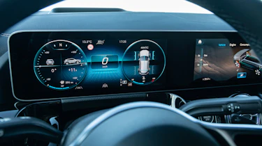 2020 Mercedes GLA MBUX display