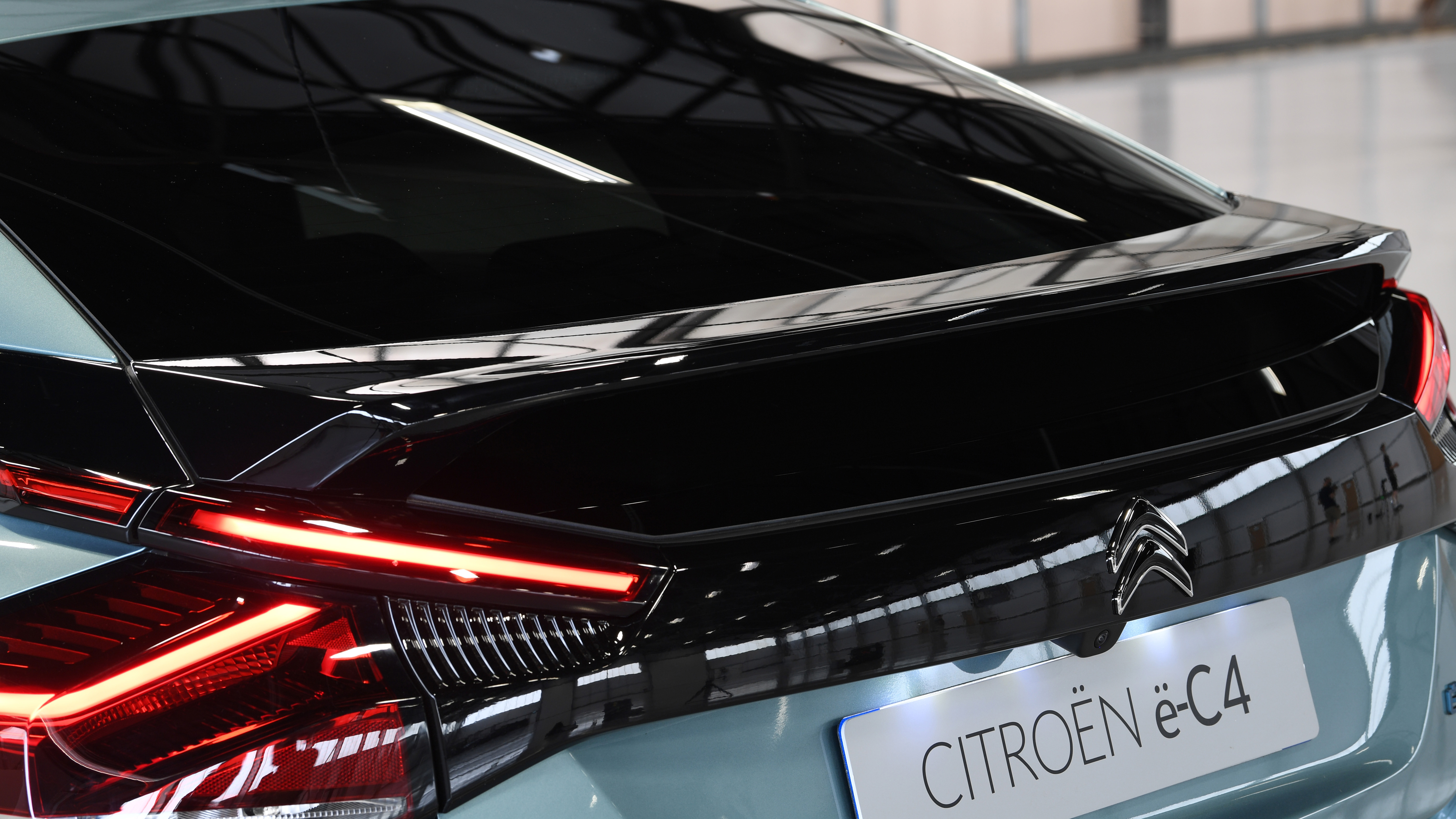 2021 Citroen e-C4 - rear hatch