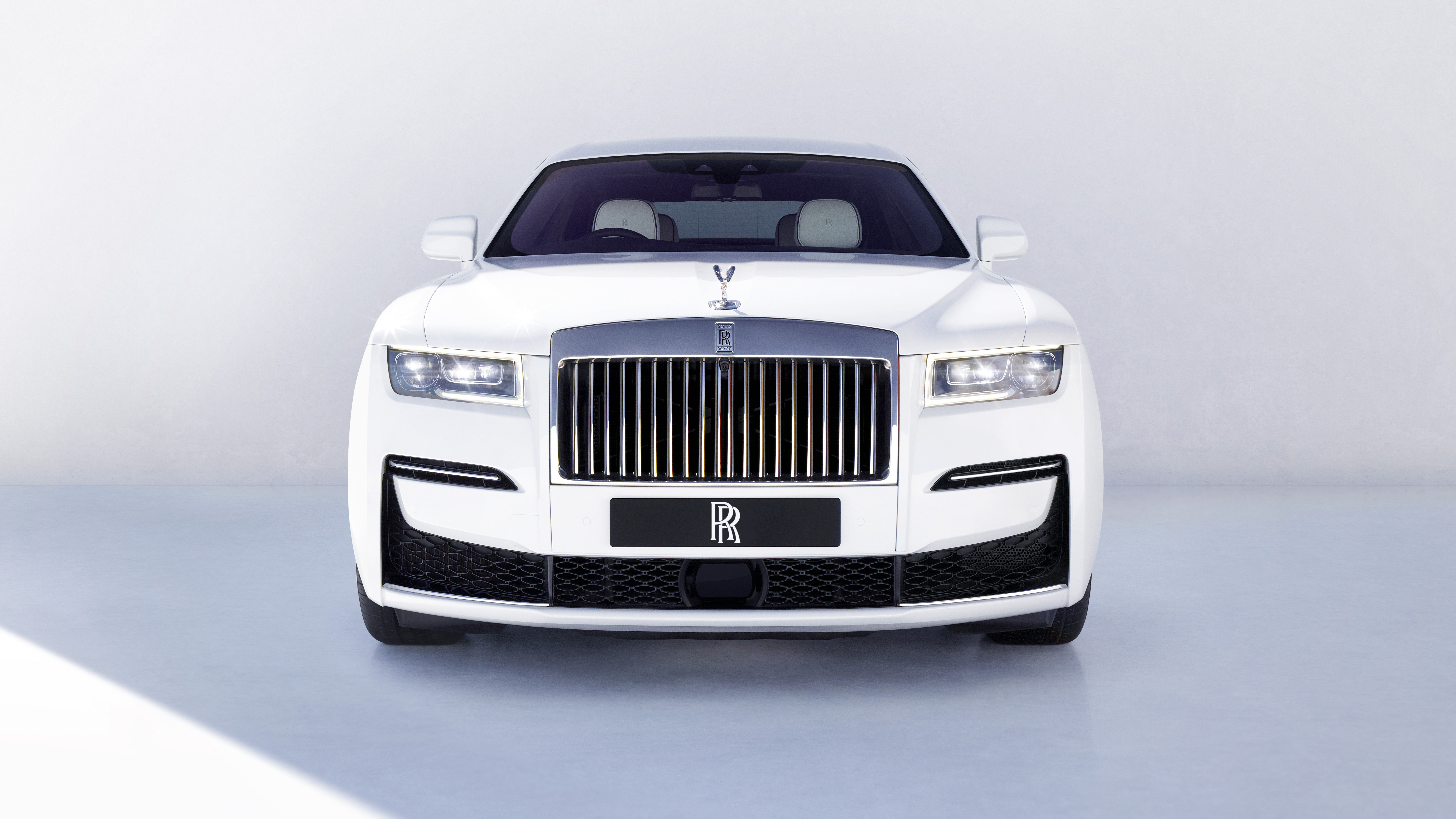 2020 Rolls-Royce Ghost - front head on view