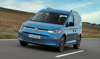 2020 Volkswagen Caddy California camper - driving
