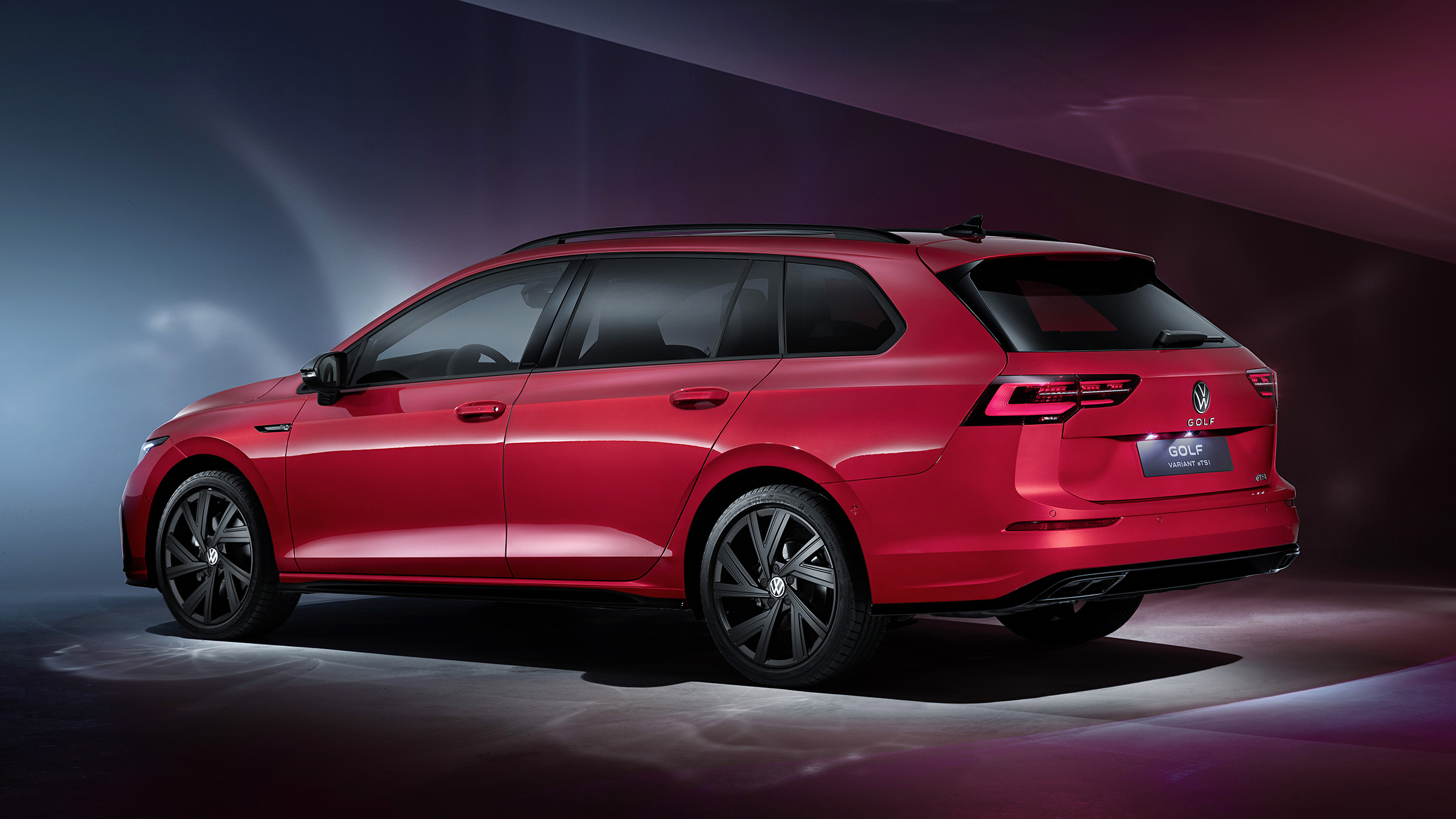 2020 Volkswagen Golf Estate R-Line rear 