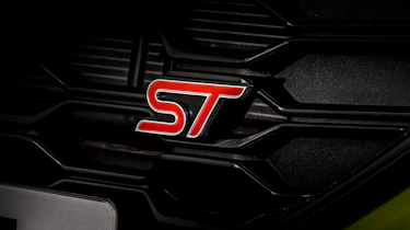 2020 Ford Puma ST - front grille badging