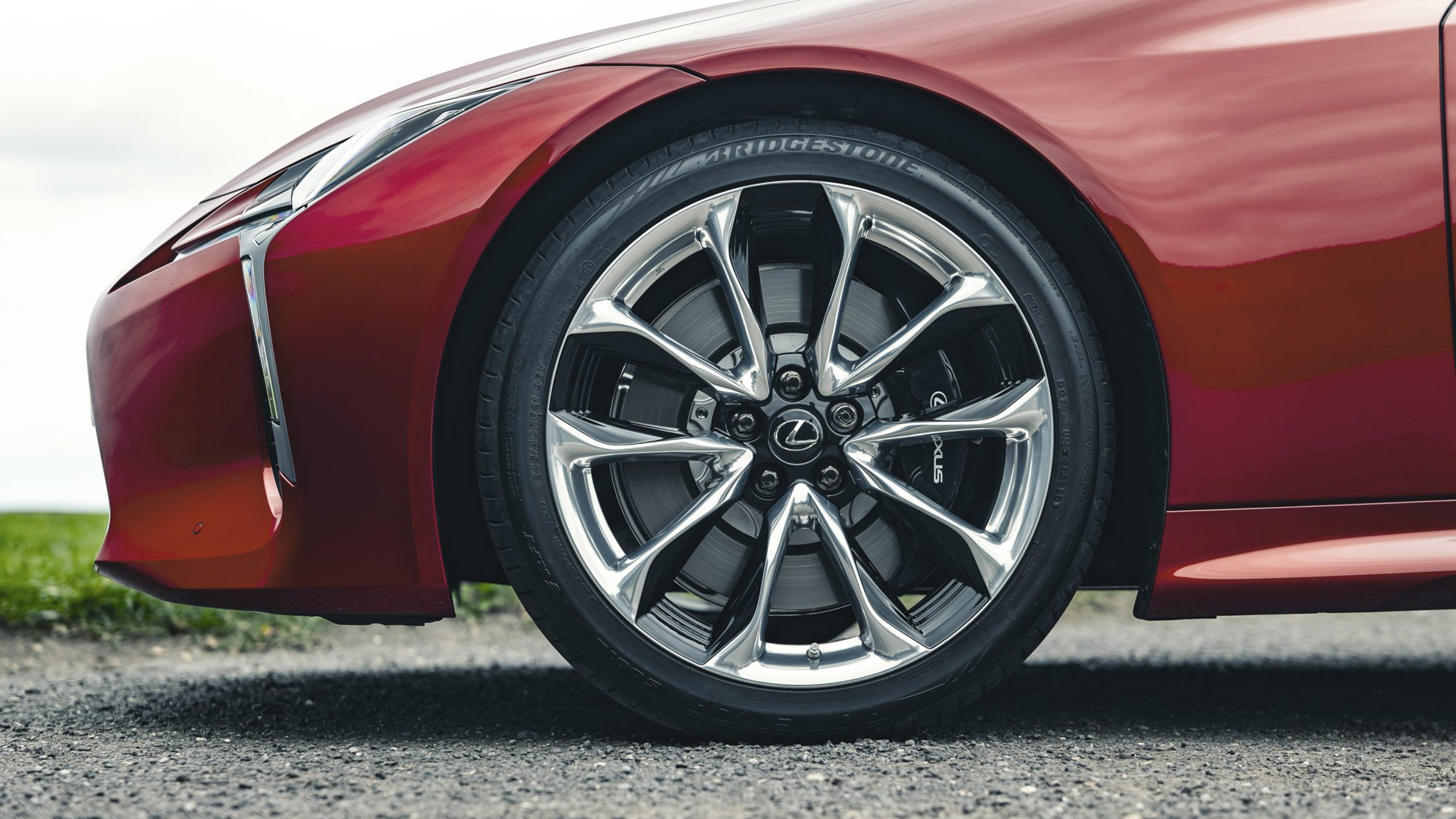 Lexus LC Convertible alloy wheels