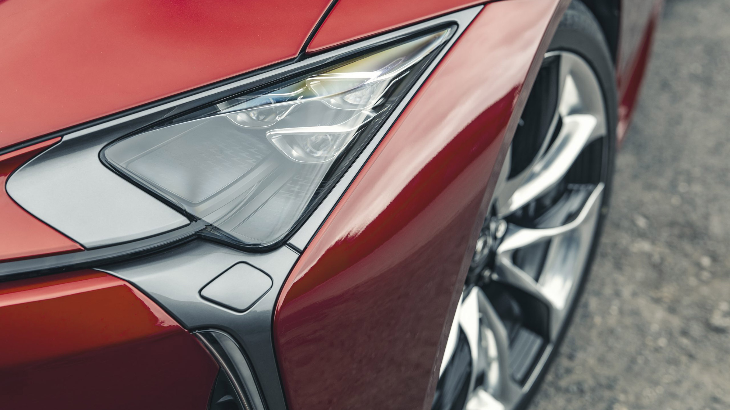 Lexus LC Convertible headlights