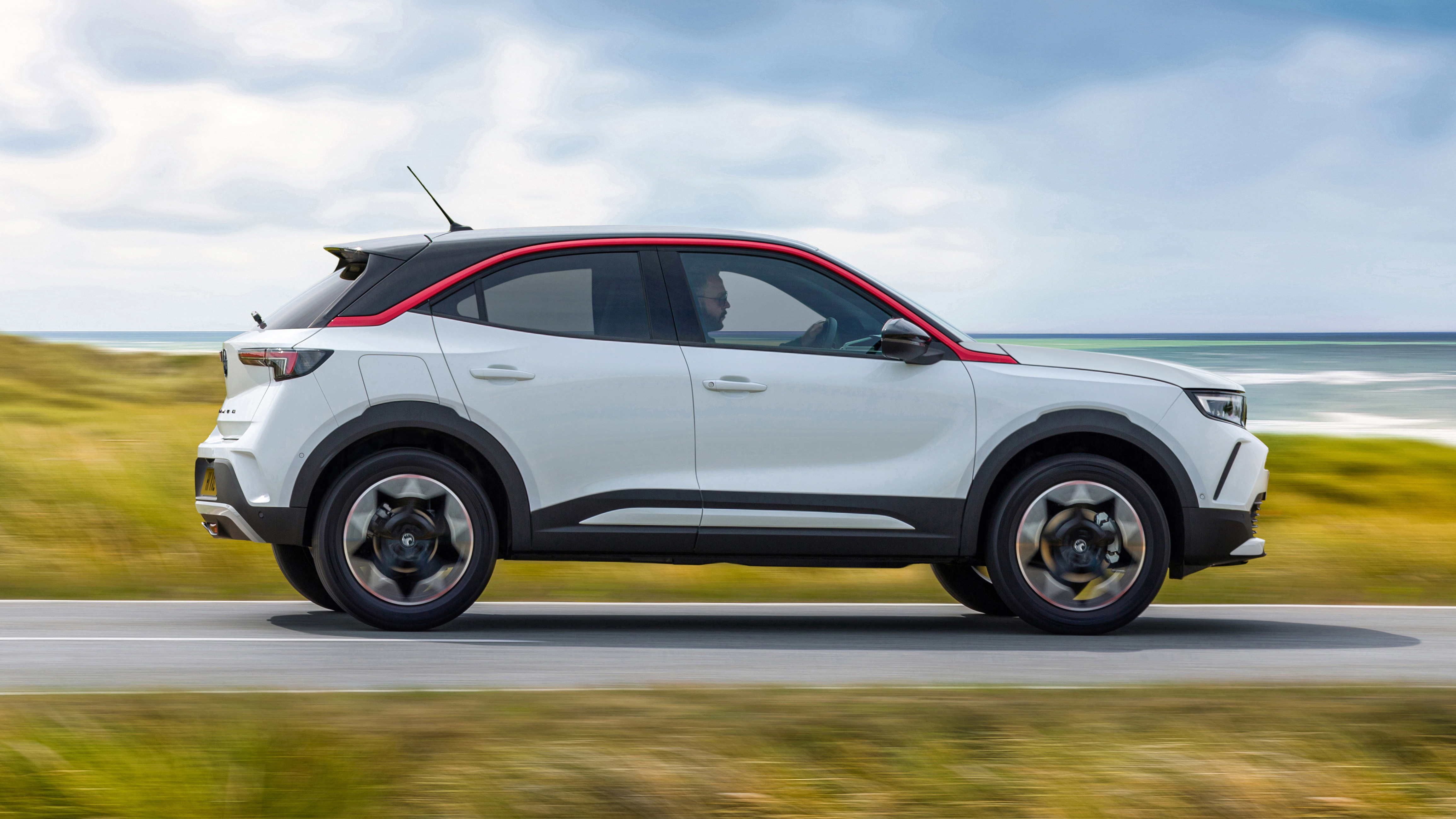 2021 Vauxhall Mokka SRi - side view passing 