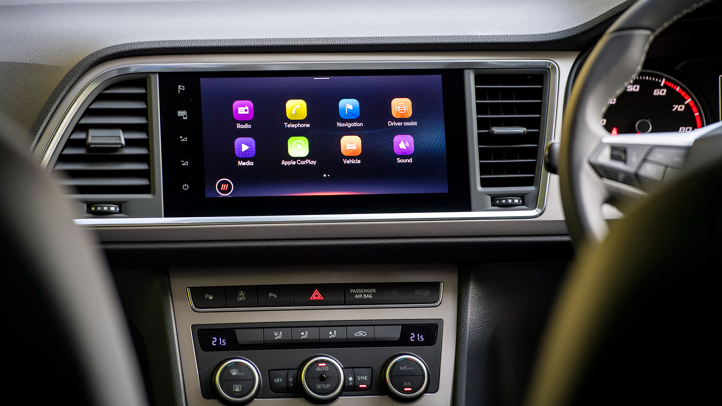 SEAT Ateca SUV infotainment display