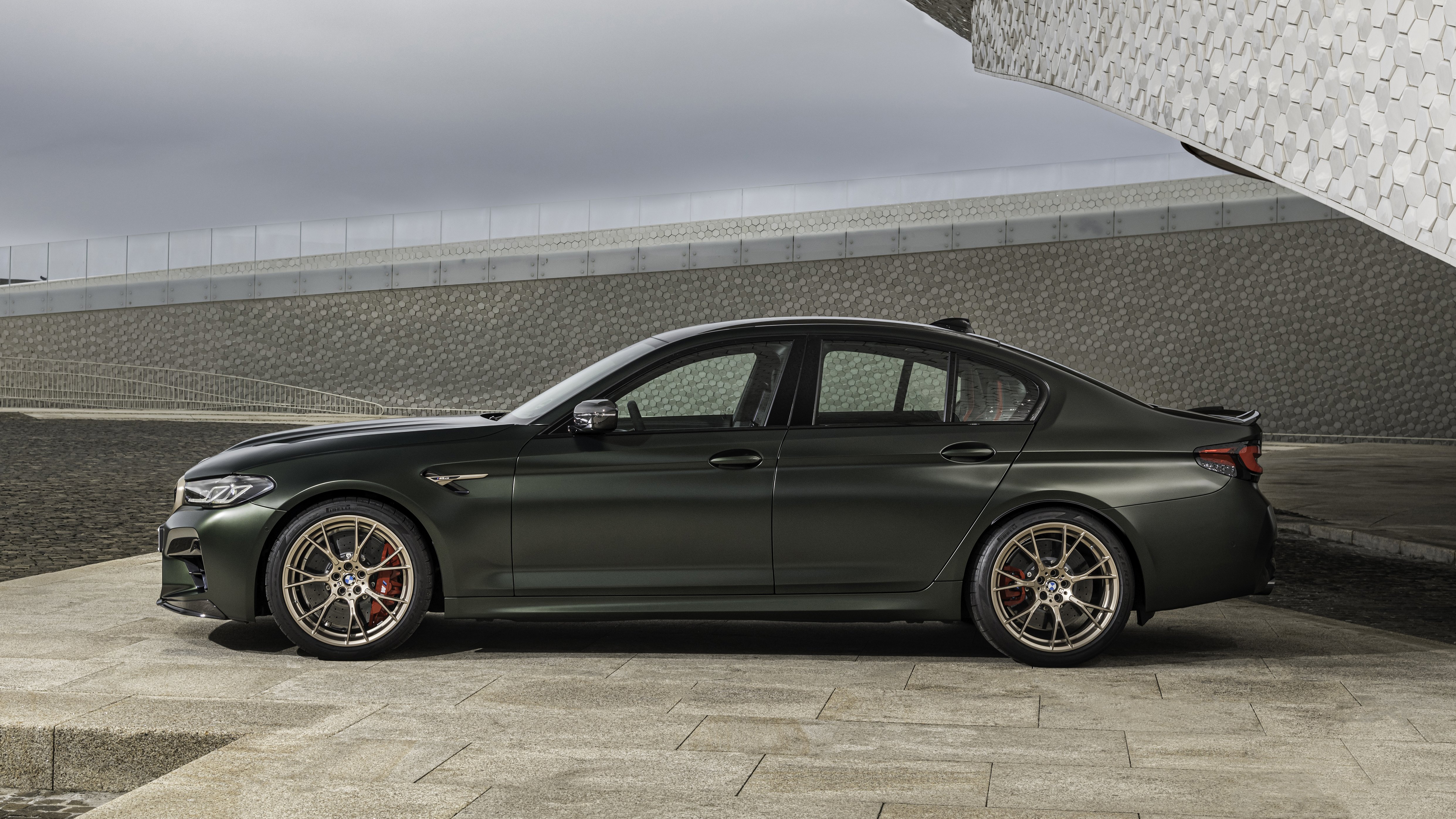 2021 BMW M5 CS - static side view