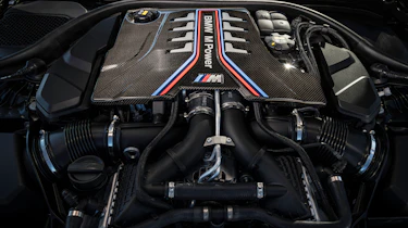 2021 BMW M5 CS - engine bay