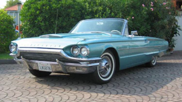 1966 Ford Thunderbird – Thelma & Louise