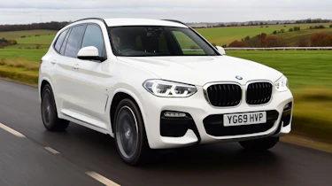 BMW X3 - front 3/4 passing
