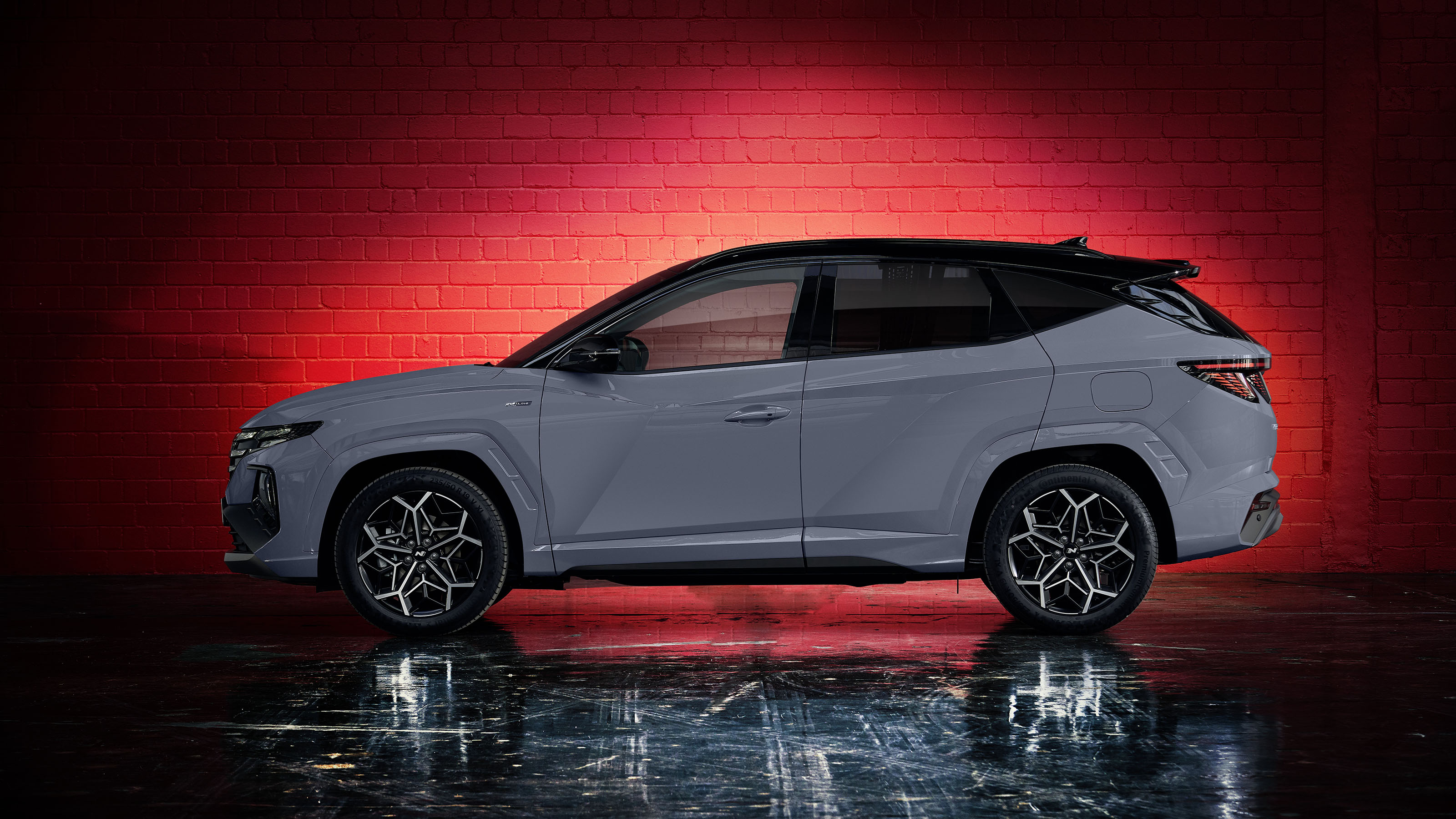 Hyundai Tucson N Line side