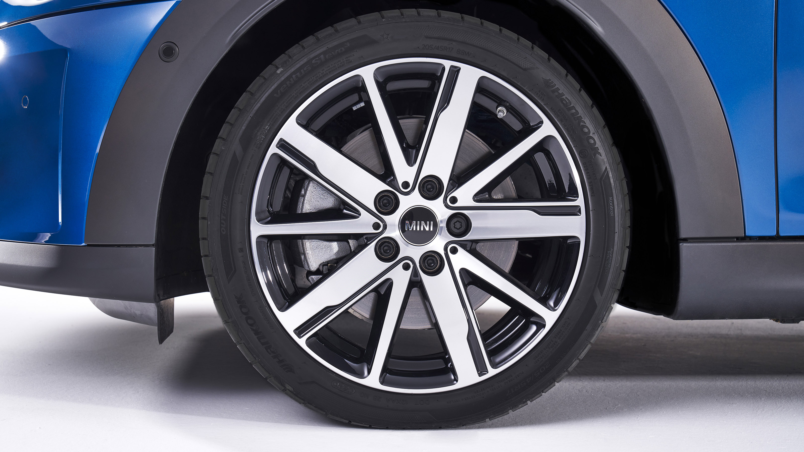 MINI Cooper S alloy wheel option