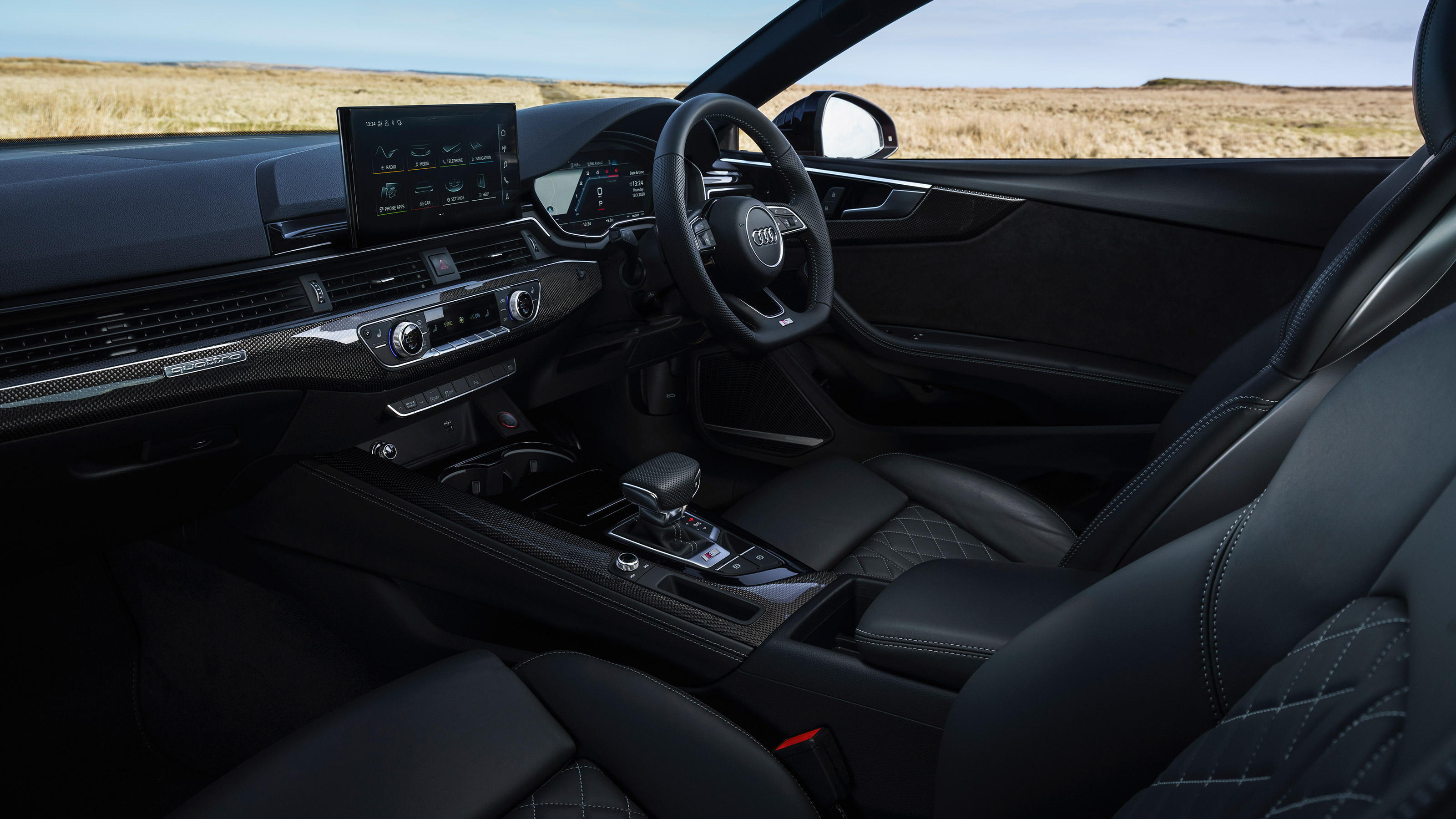 Audi S5 Coupe dashboard