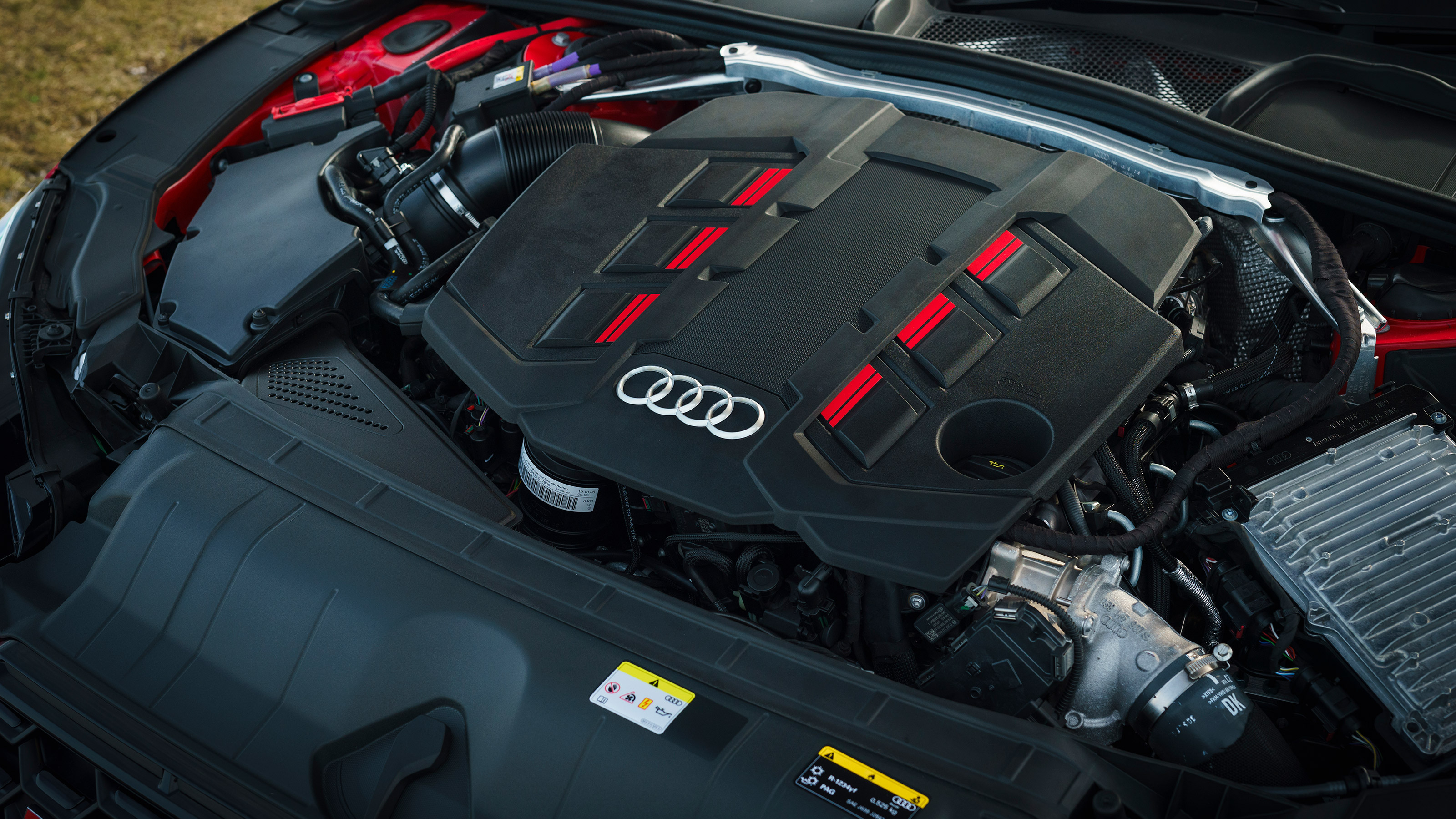 Audi S5 Coupe engine bay