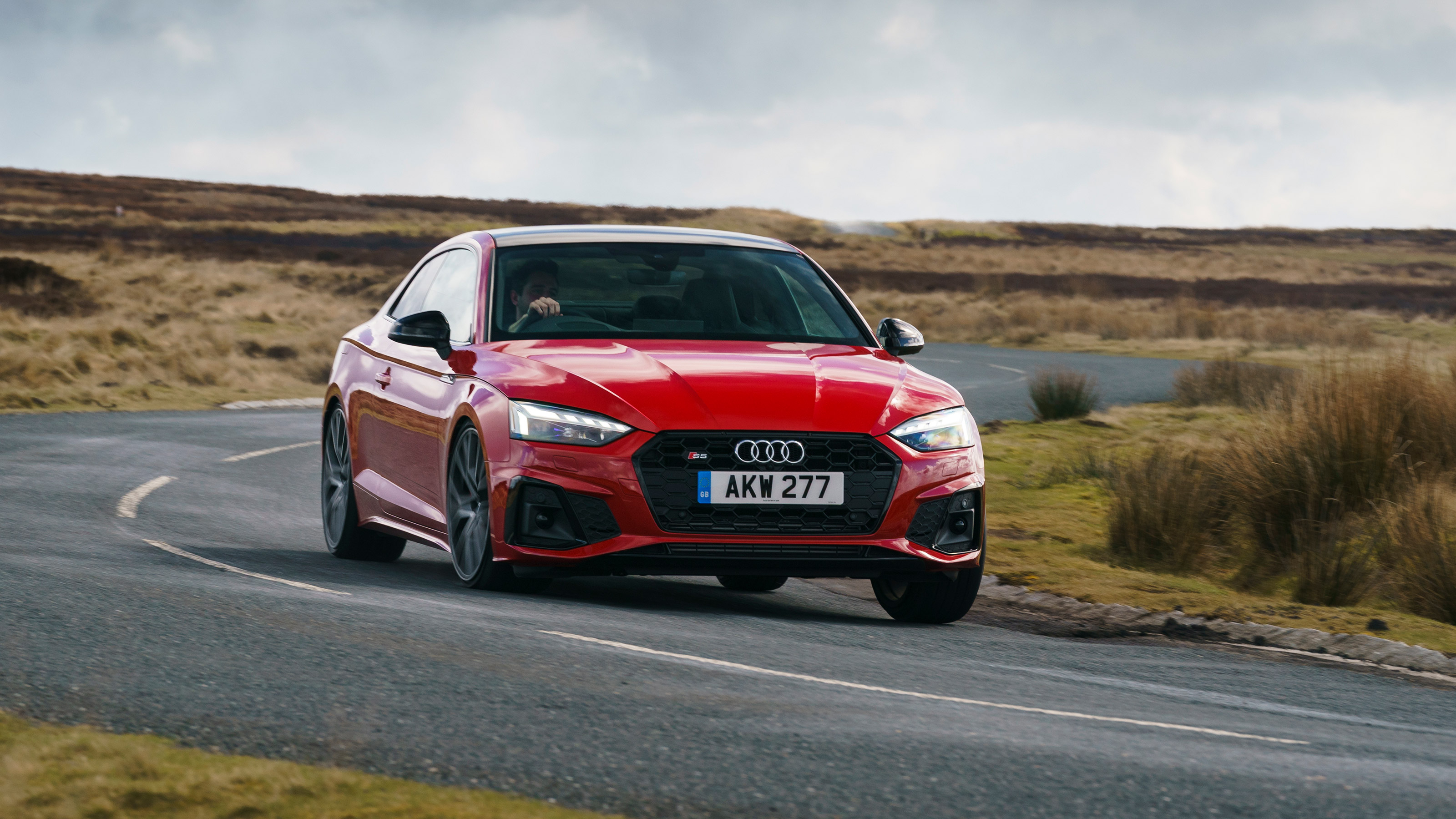 Audi S5 Coupe front cornering