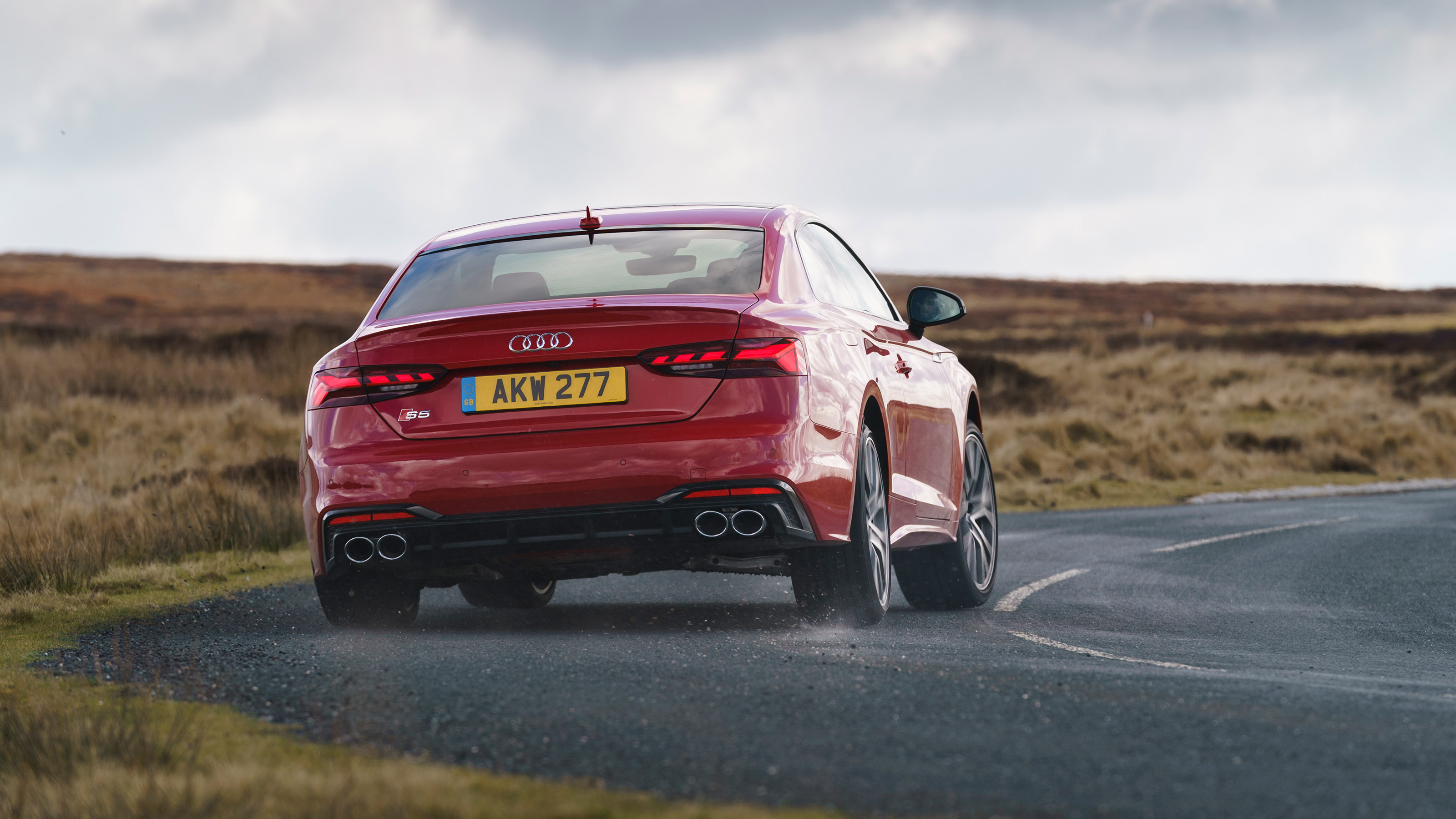 Audi S5 Coupe rear cornering