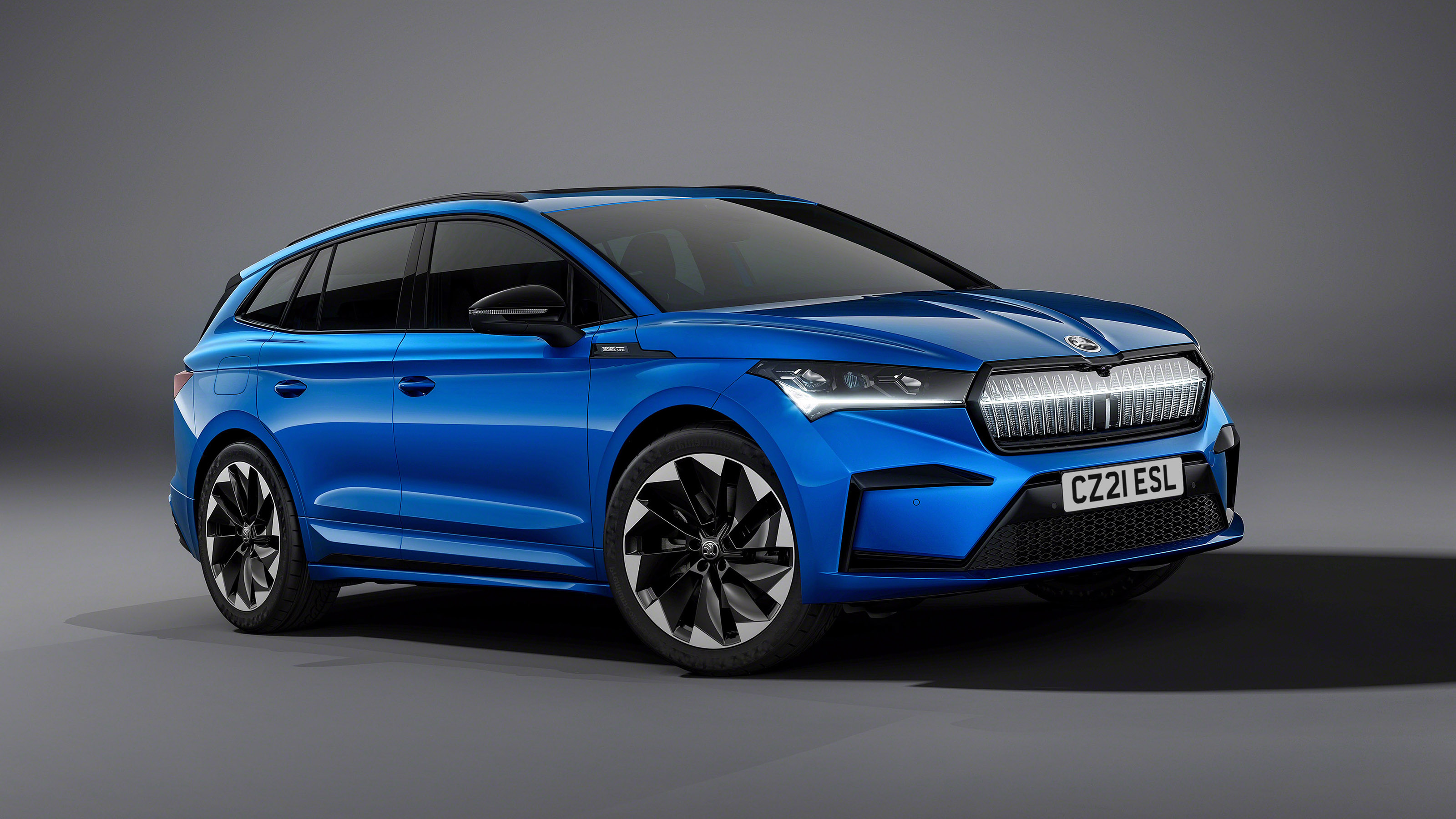 Skoda Enyaq iV SportLine - fromt view