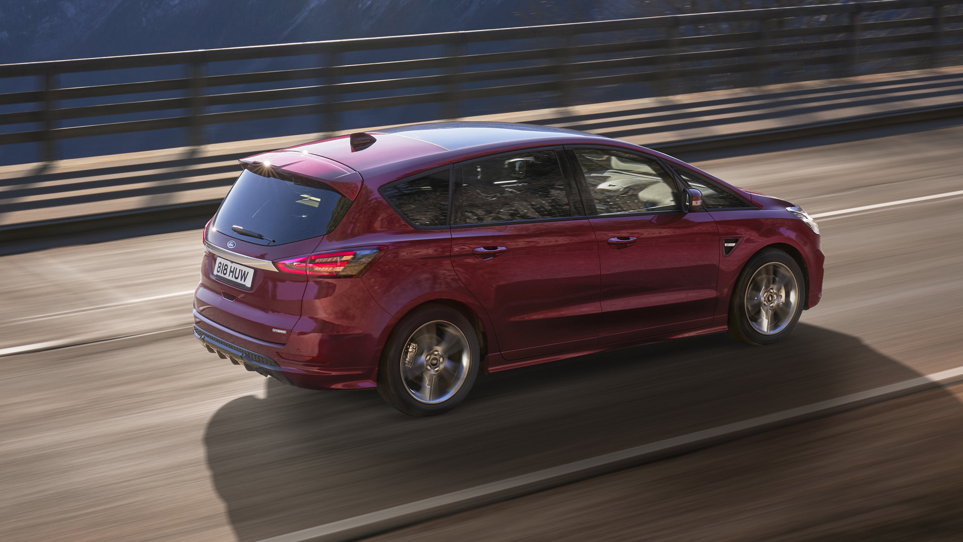 Ford S-MAX hybrid rear