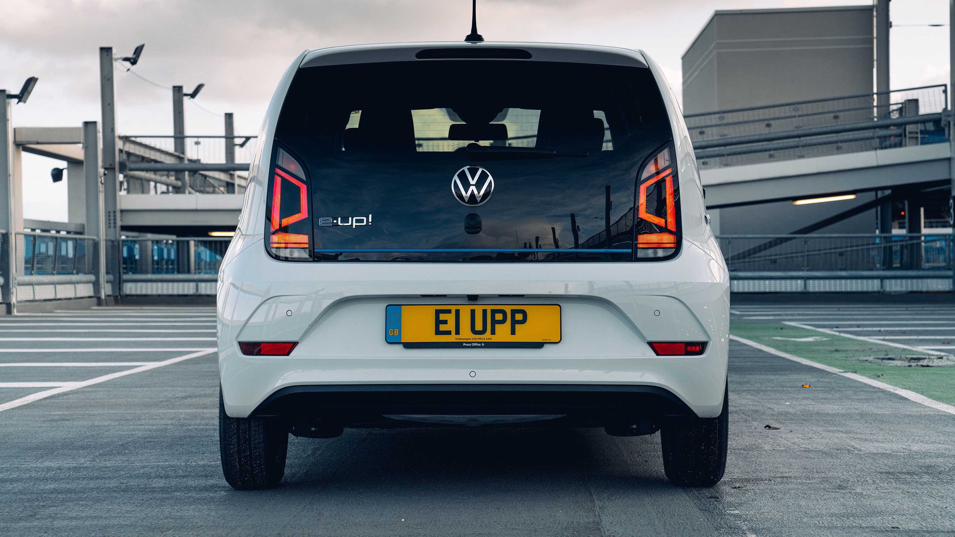 Volkswagen e-up rear end