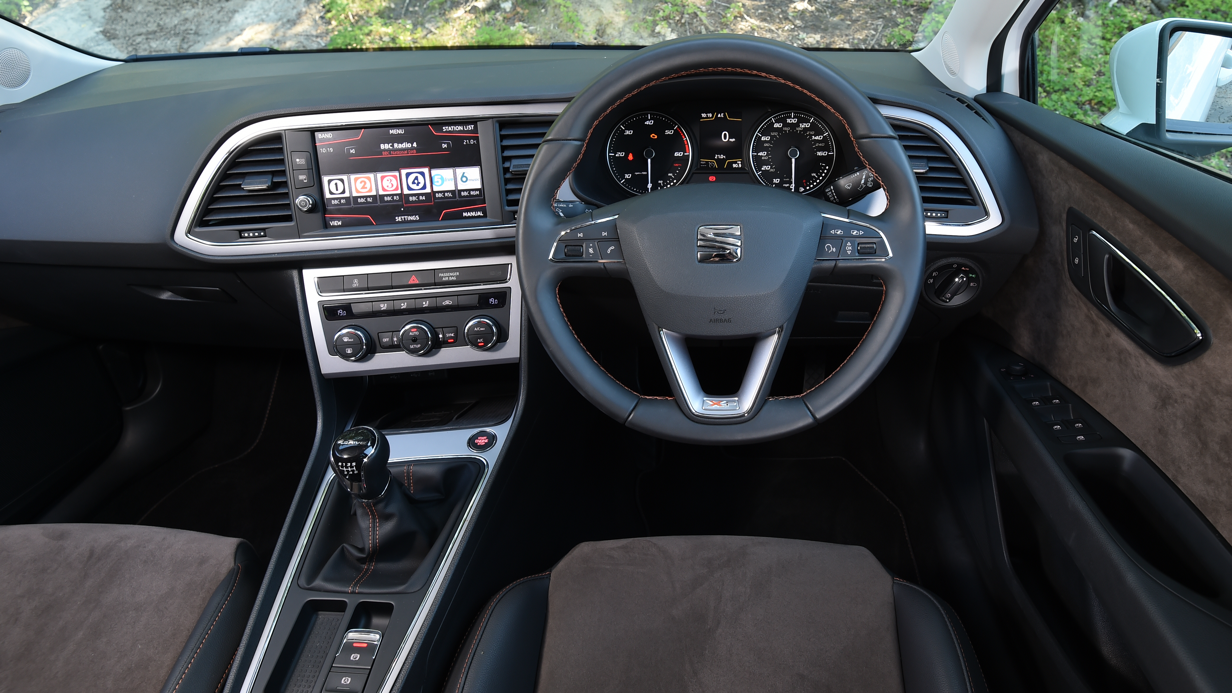SEAT Leon X-Perience - interior