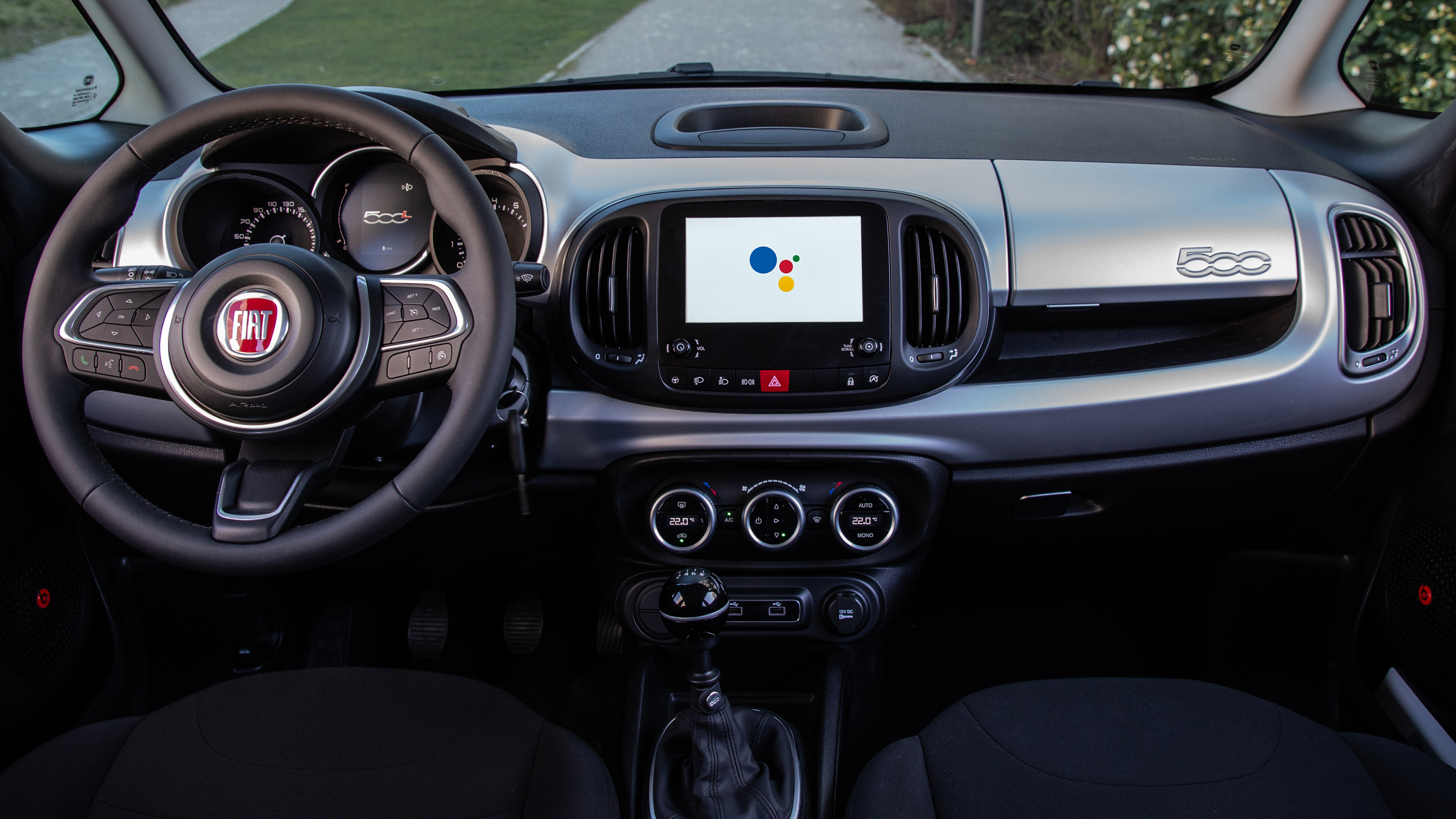 Fiat 500L Hey Google - dashboard 