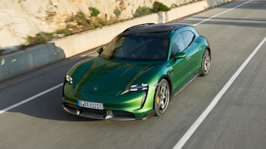 Porsche Taycan Cross Turismo - front 3/4