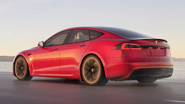 Tesla Model S Plaid - rear 3/4