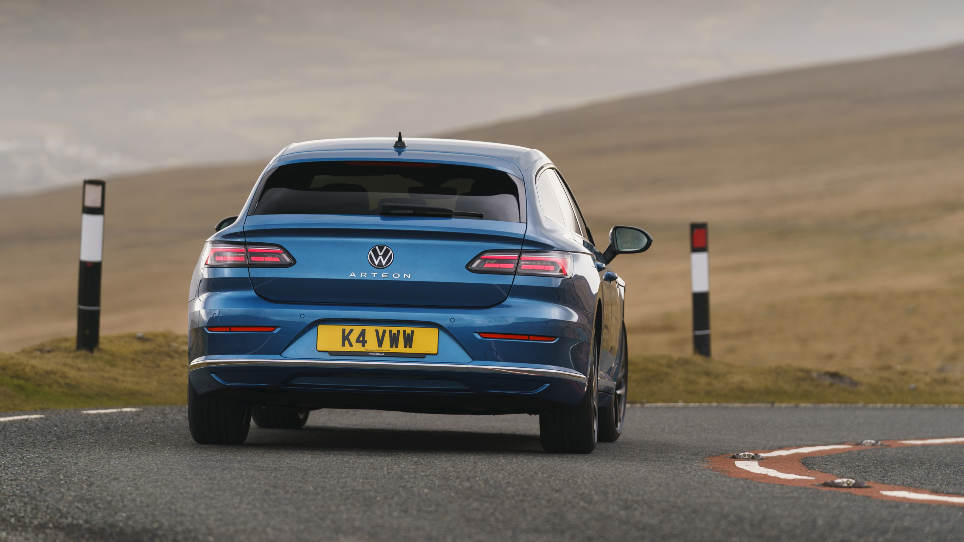 Volkswagen Arteon Shooting Brake estate rear cornering