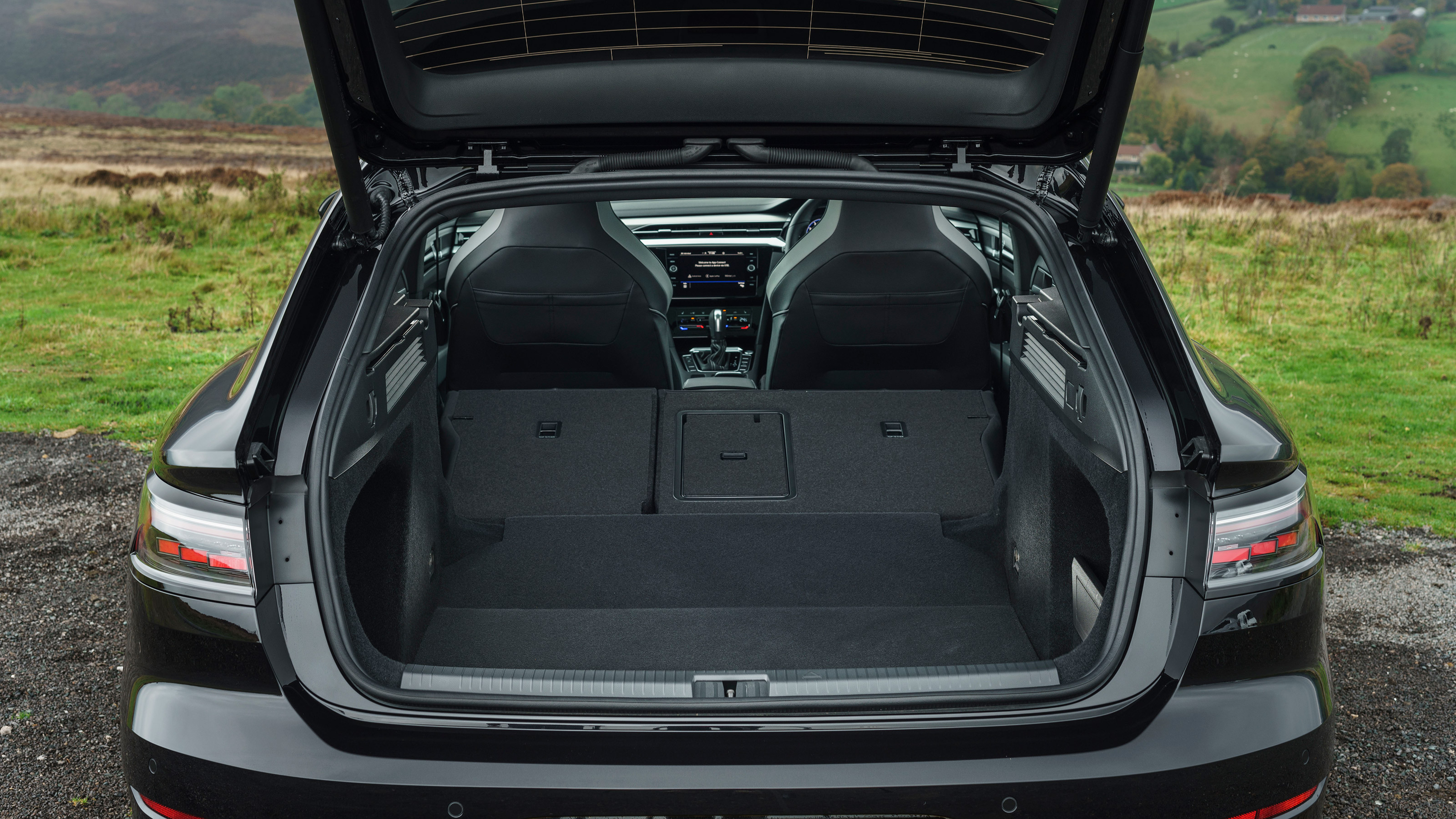 Volkswagen Arteon Shooting Brake estate boot seats folded
