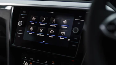 Volkswagen Arteon Shooting Brake estate infotainment display