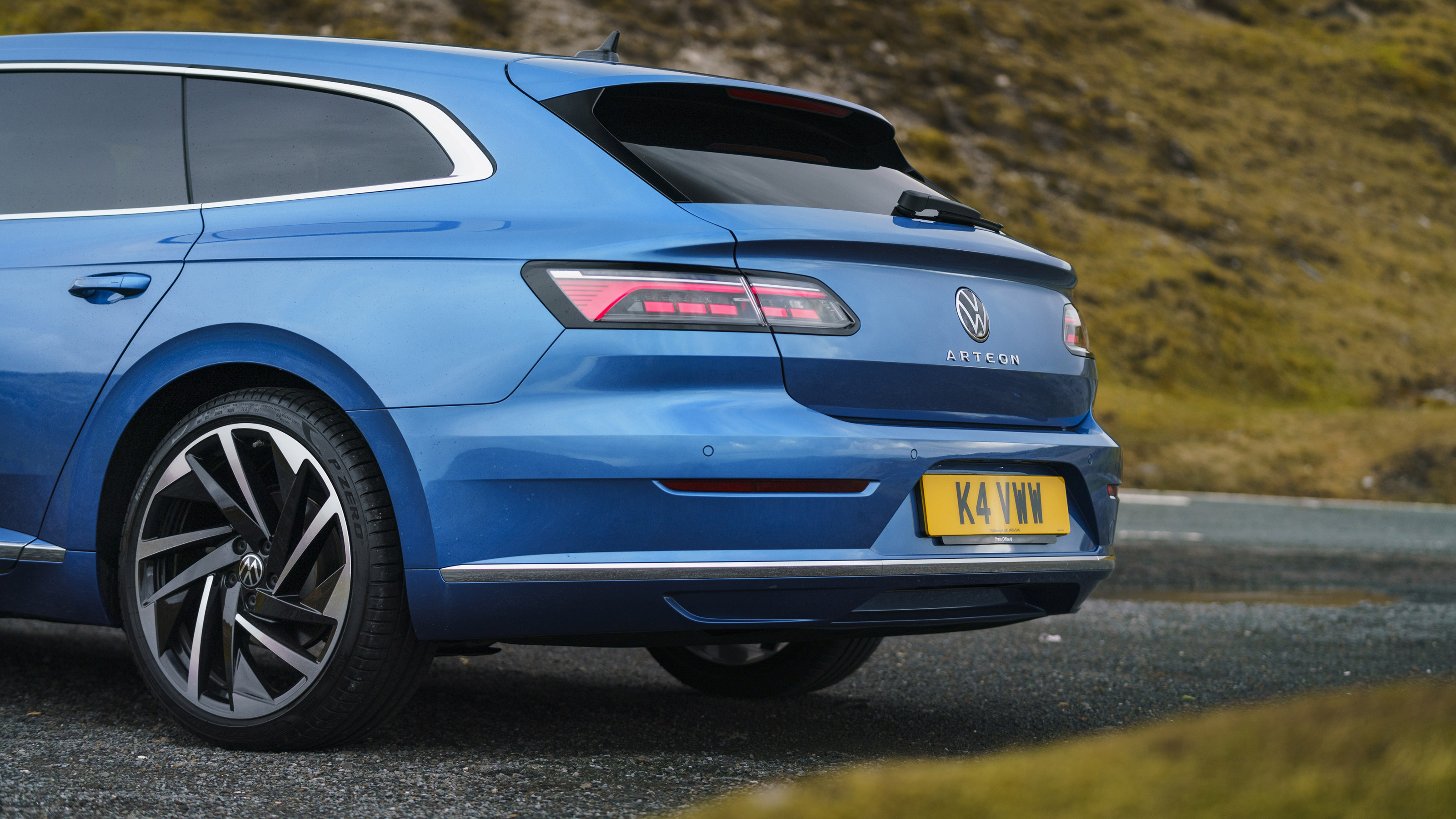 Volkswagen Arteon Shooting Brake estate tail