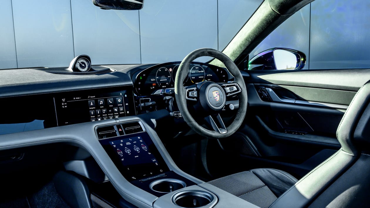 Porsche Taycan - interior 