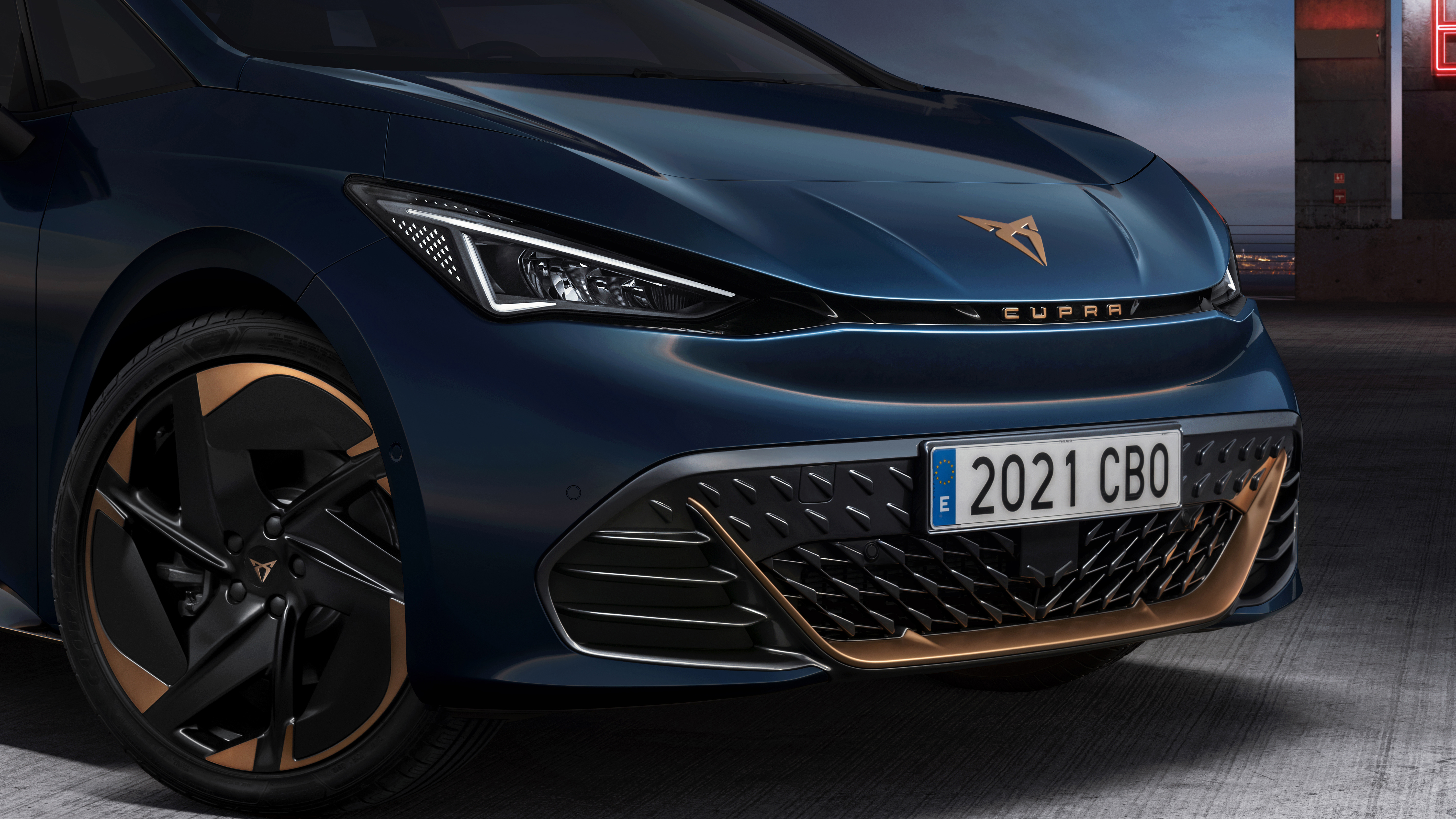 2022 Cupra Born - front close up 