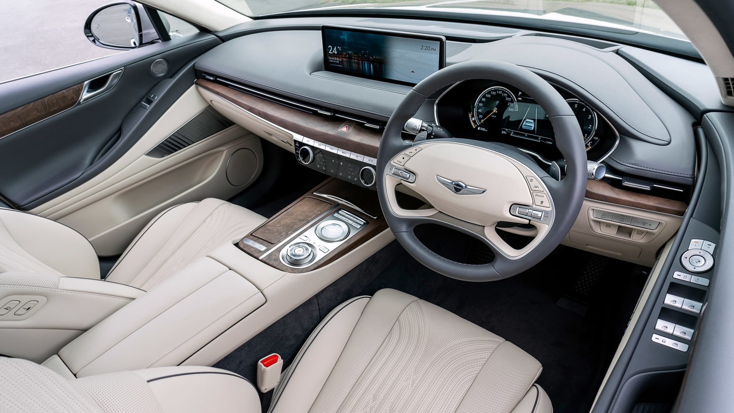 Genesis G80 - interior 