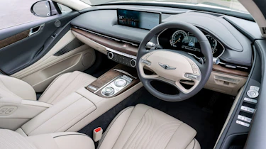 Genesis G80 - interior