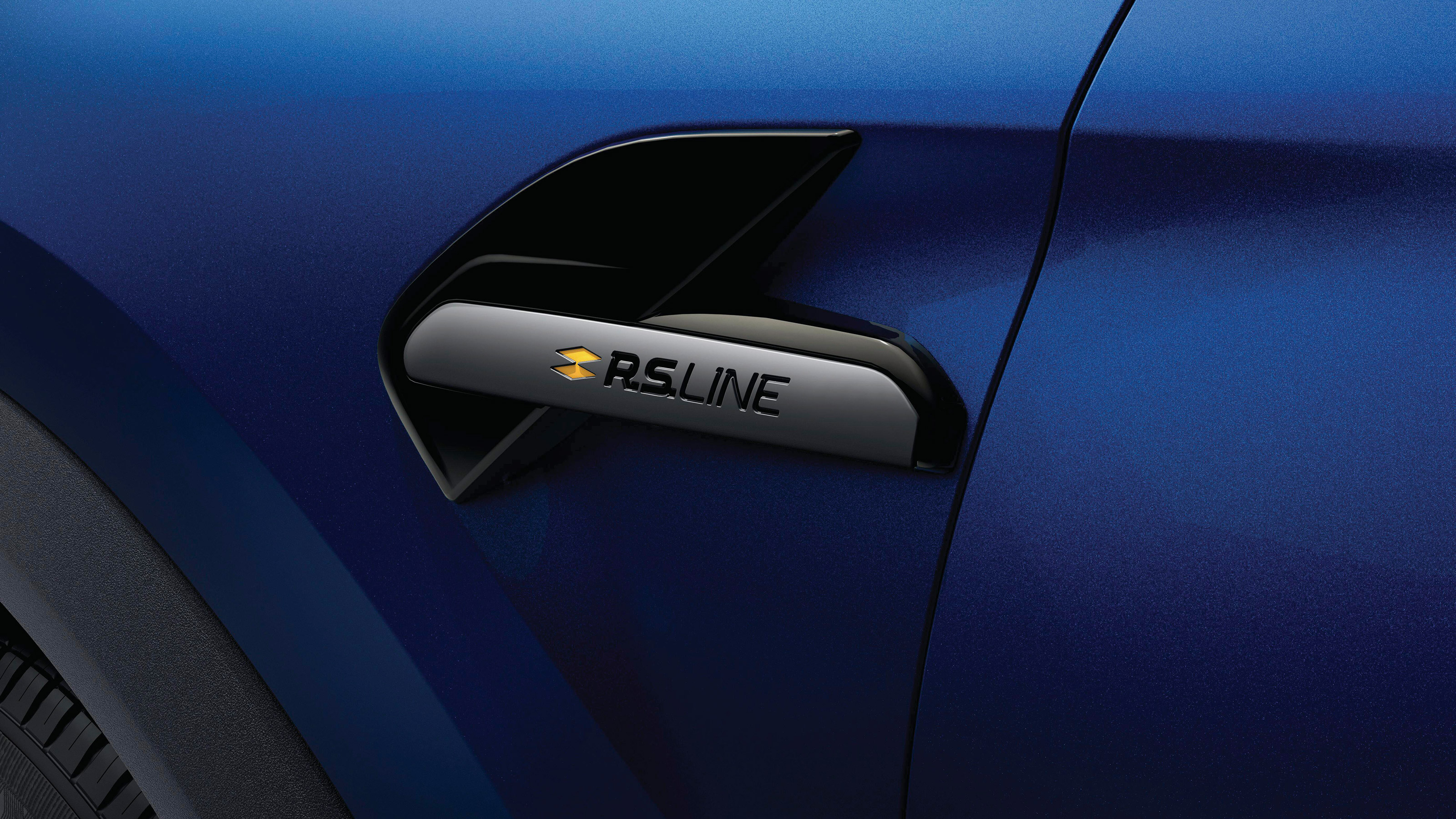 2021 Renault Captur R.S. Line and SE Limited trims