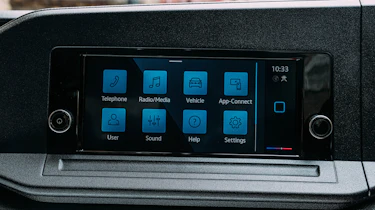 Volkswagen Caddy MPV standard infotainment screen