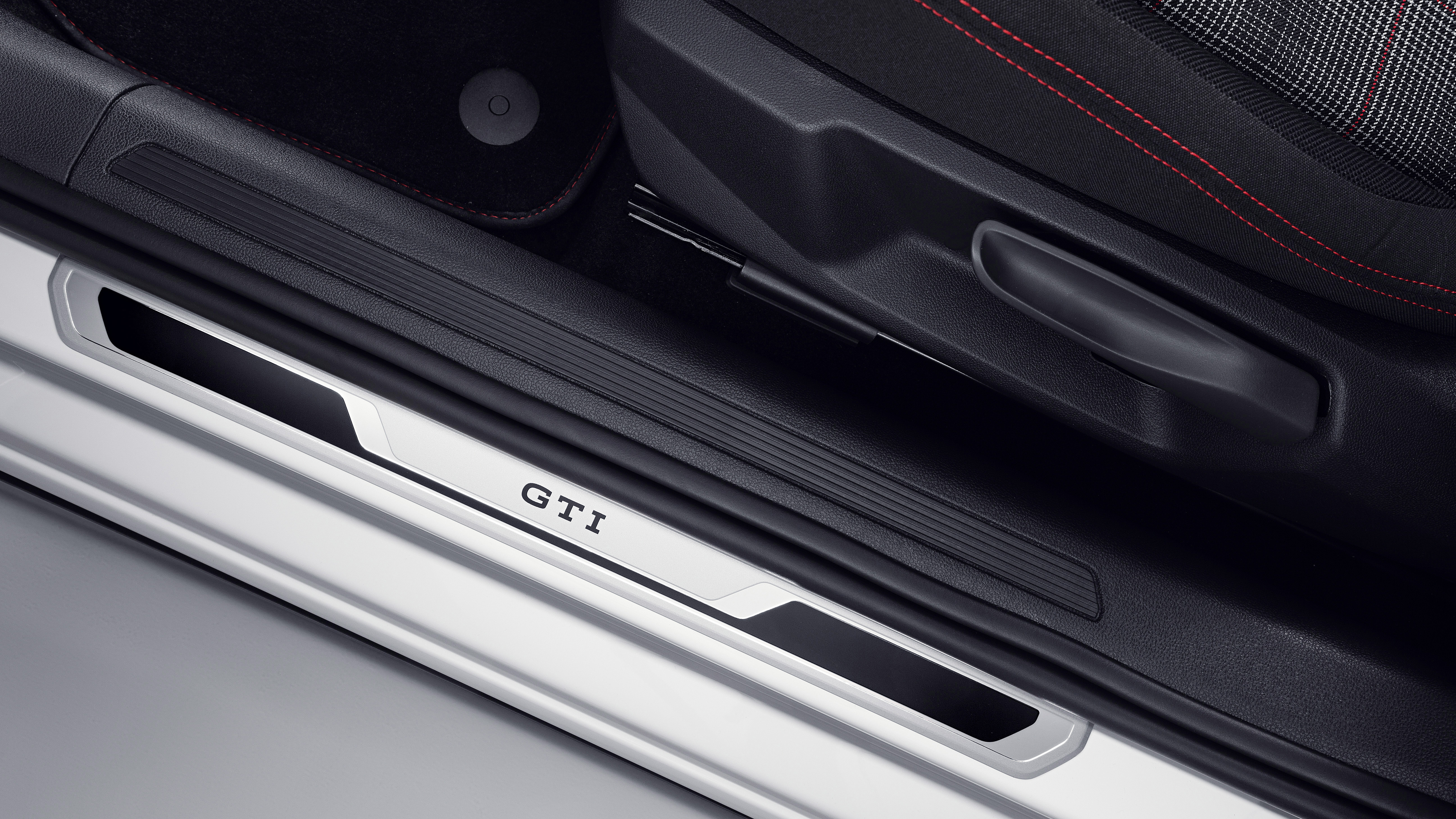 2021 Volkswagen Polo GTI - trim detail 