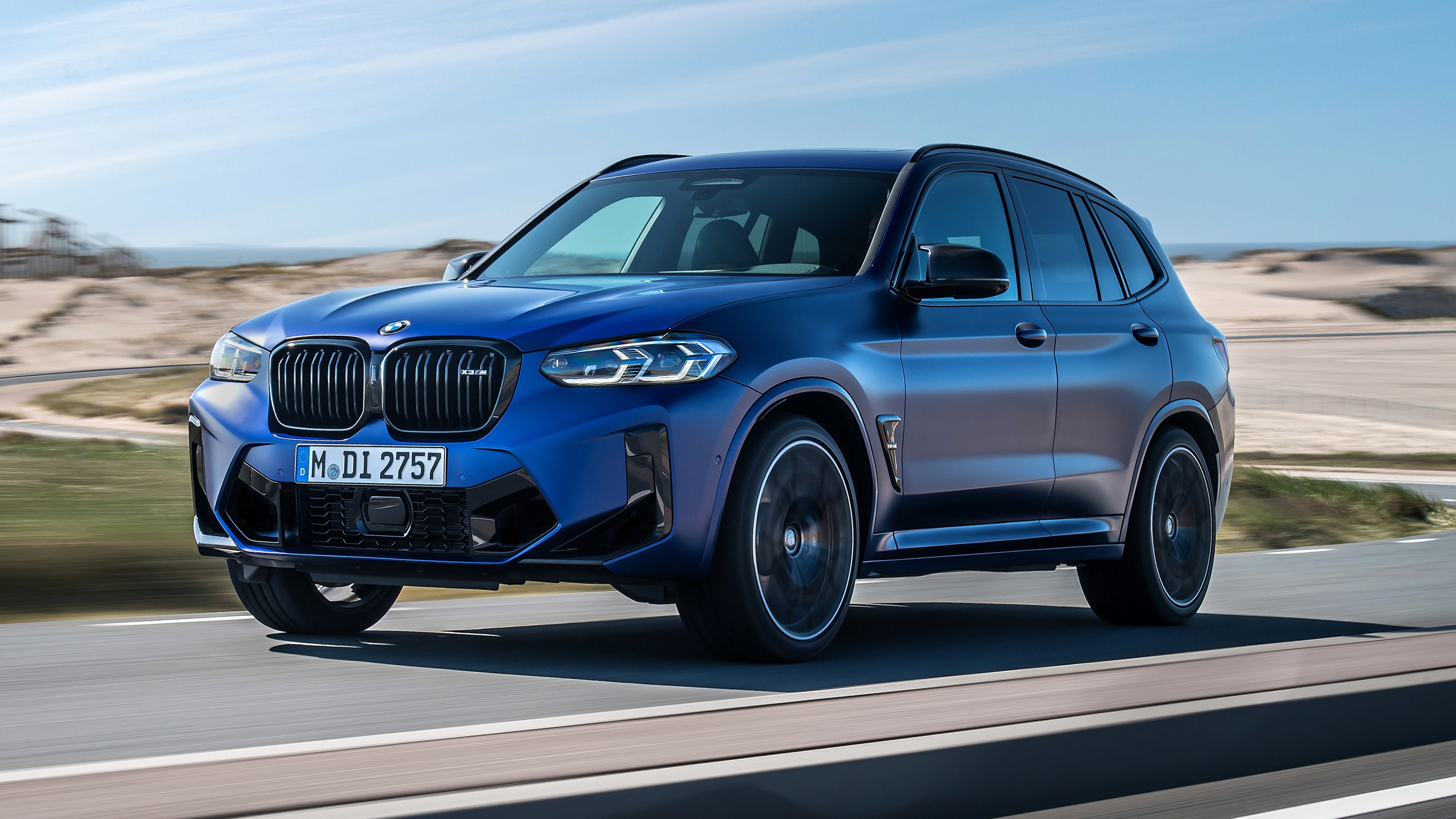 2021 BMW X3 M front 3/4 dynamic 