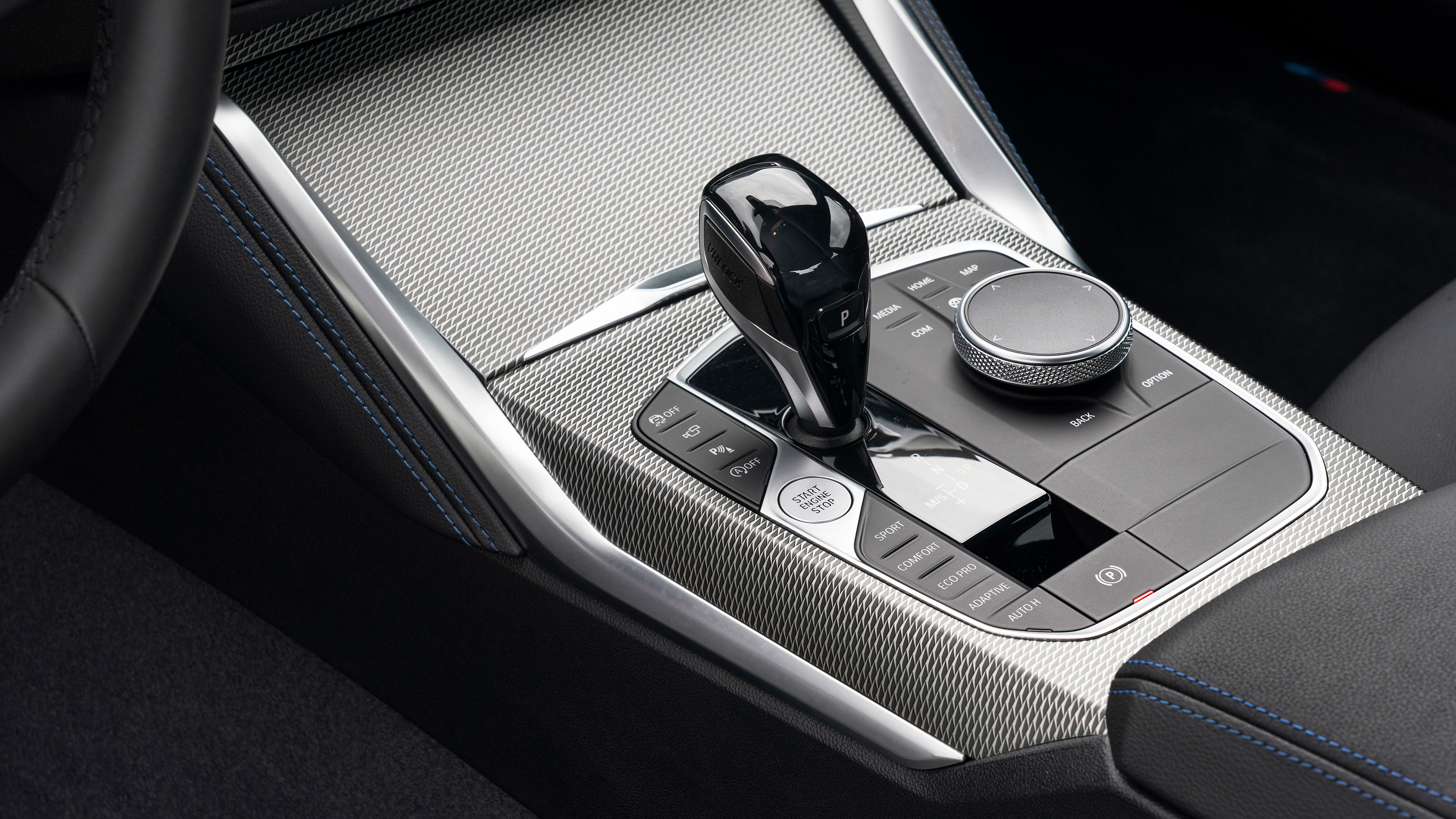 2021 BMW 2 Series Coupe - centre console 
