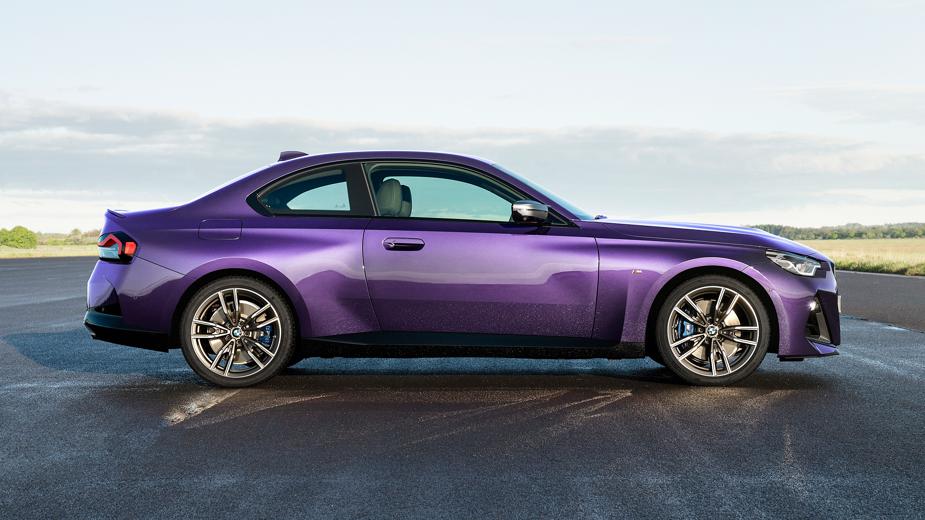 2021 BMW 2 Series Coupe - side profile