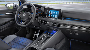 2021 Volkswagen Golf R Estate - interior