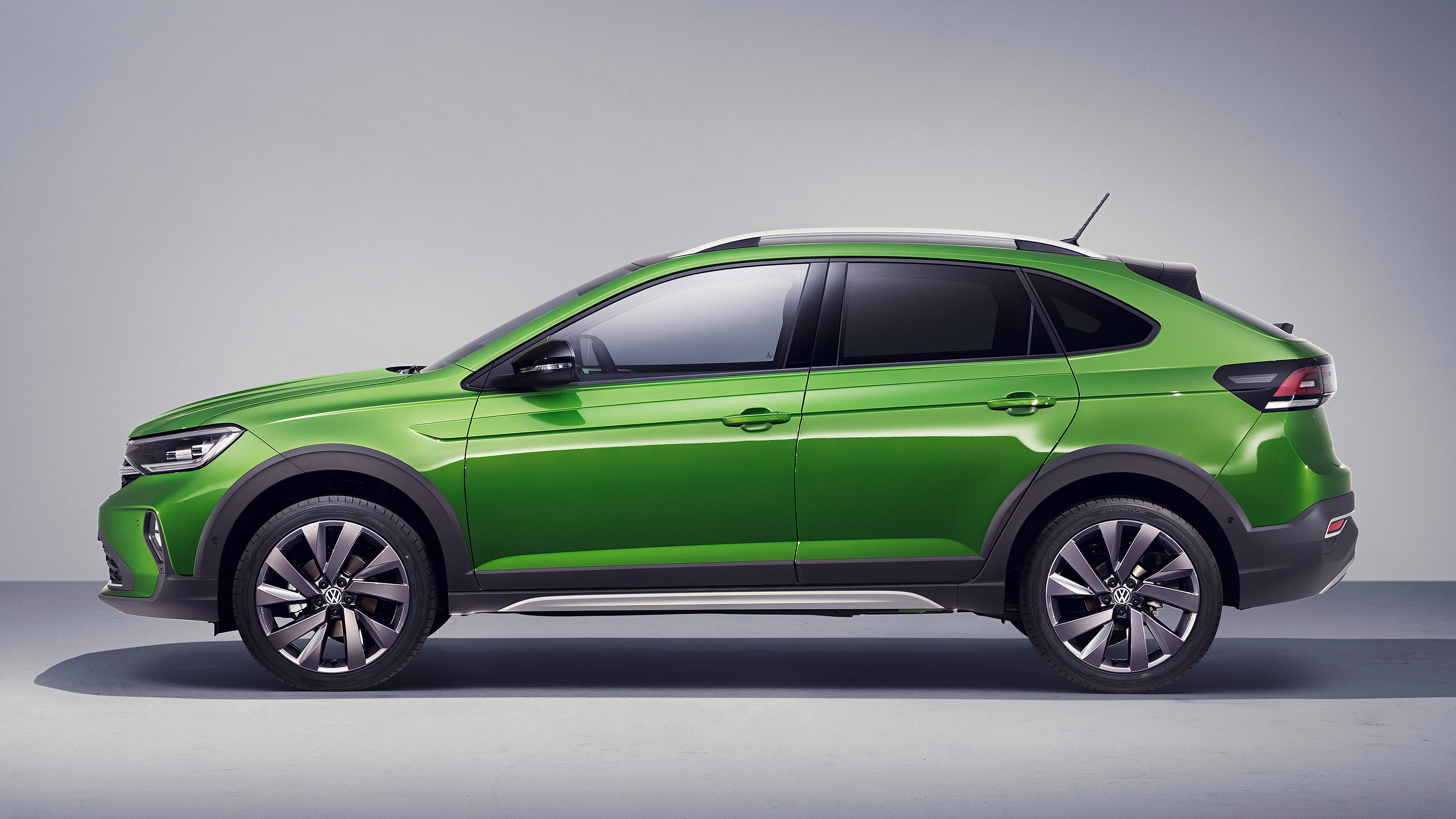 2021 Volkswagen Taigo coupe-SUV.
