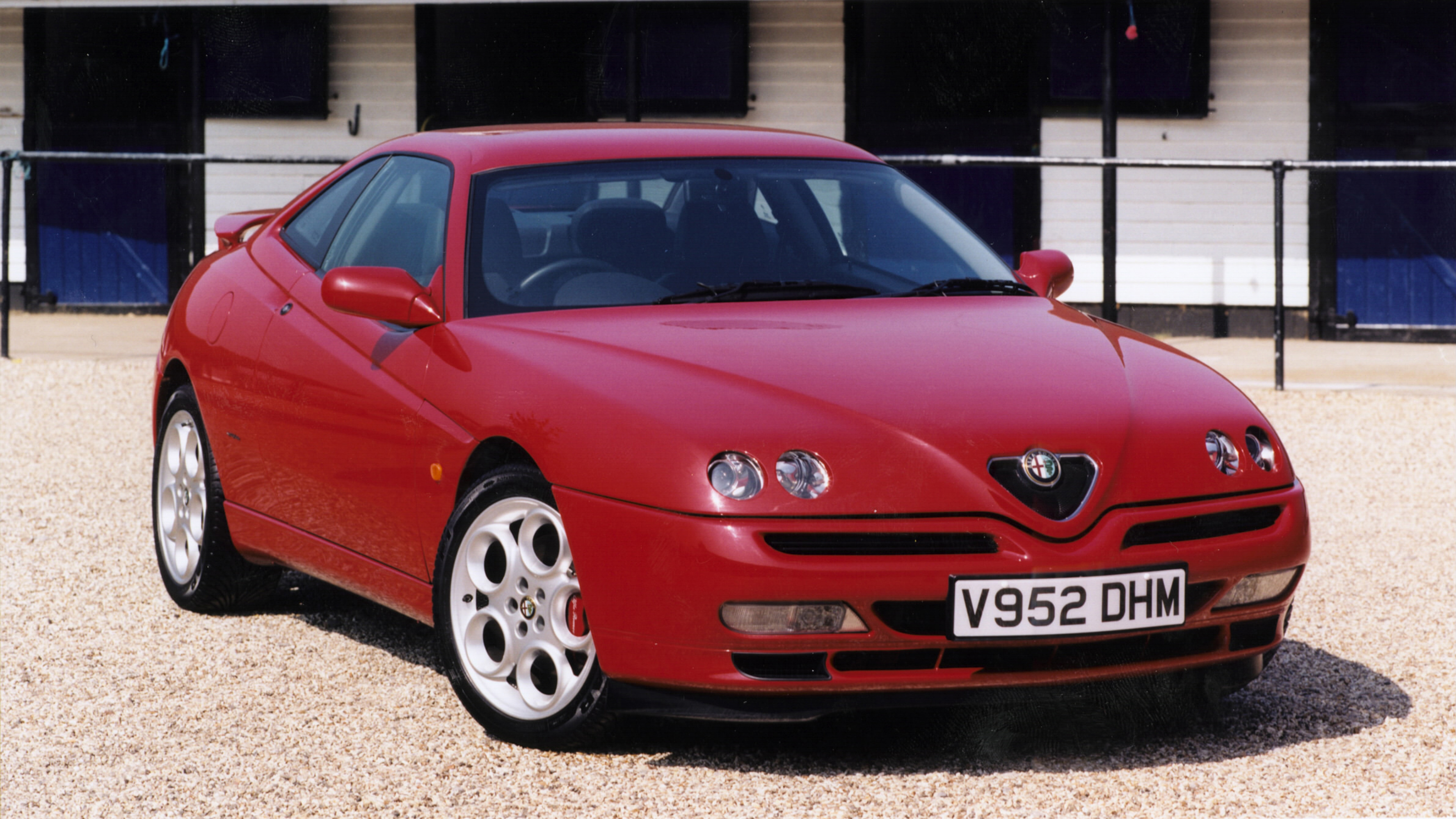 1999 Alfa Romeo GTV - front