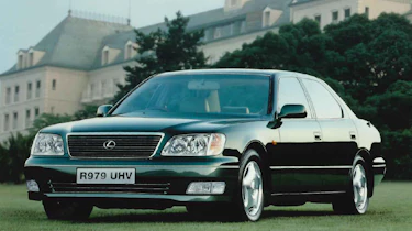 1997 Lexus LS400 - front N/S static