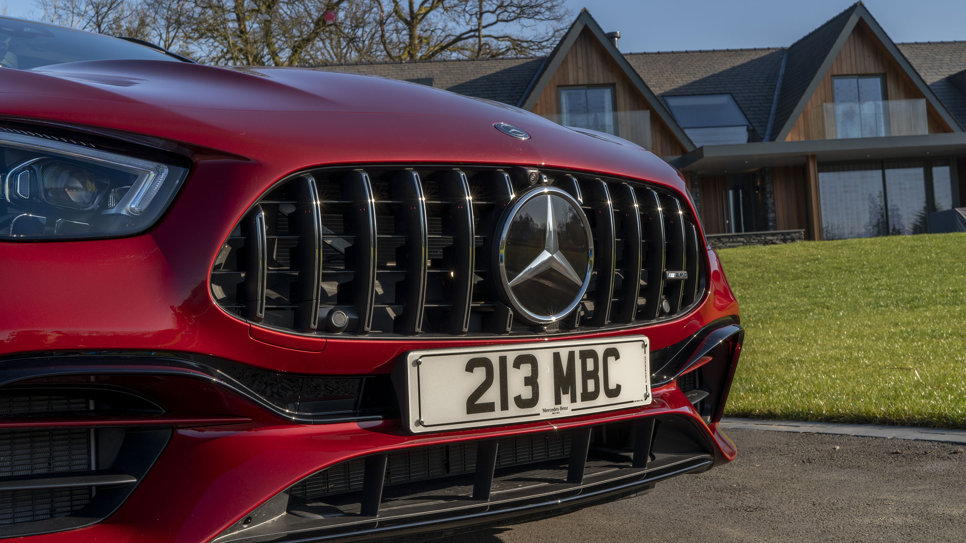 Mercedes-AMG E 63 estate grille