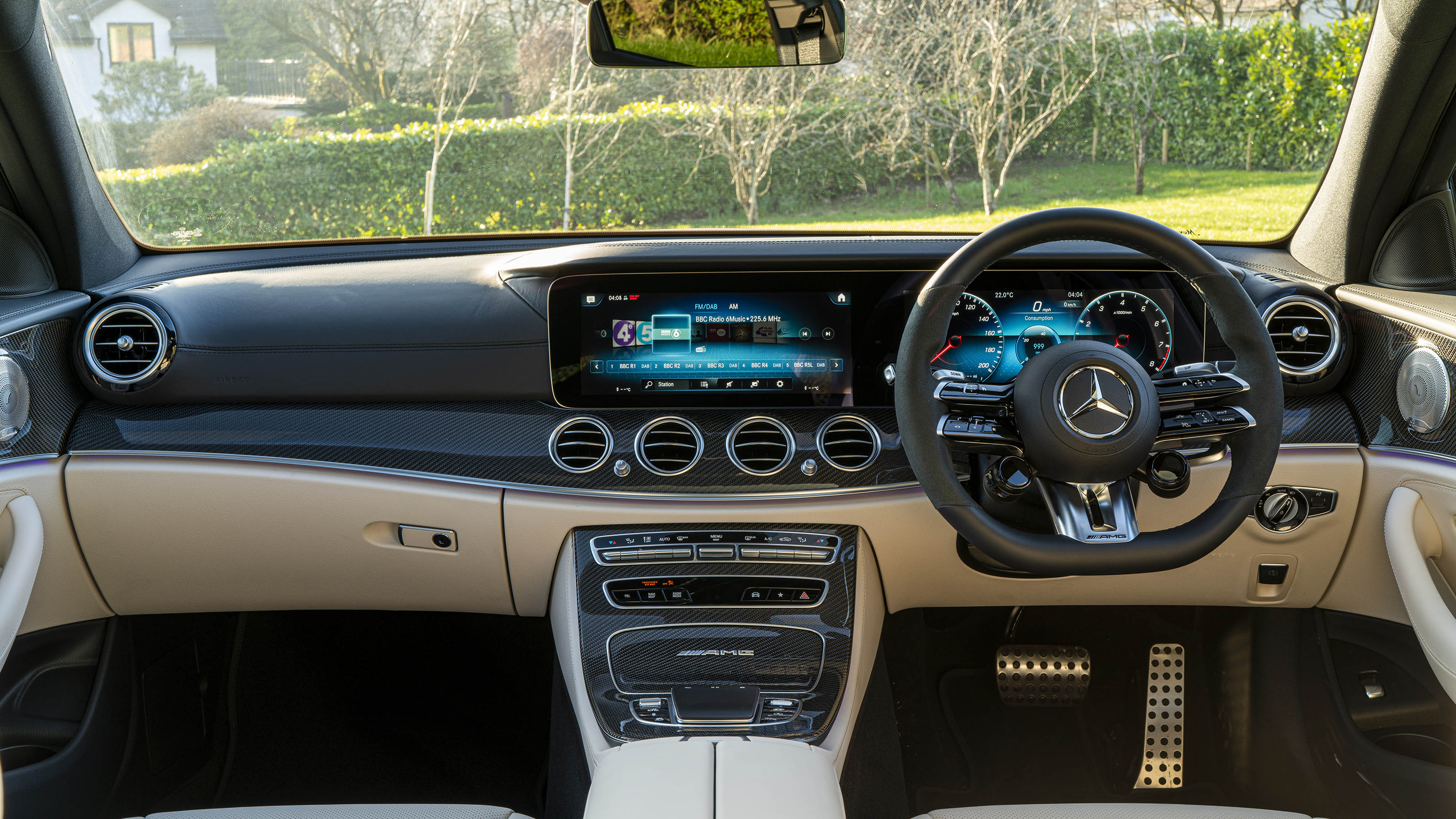 Mercedes-AMG E 63 estate interior