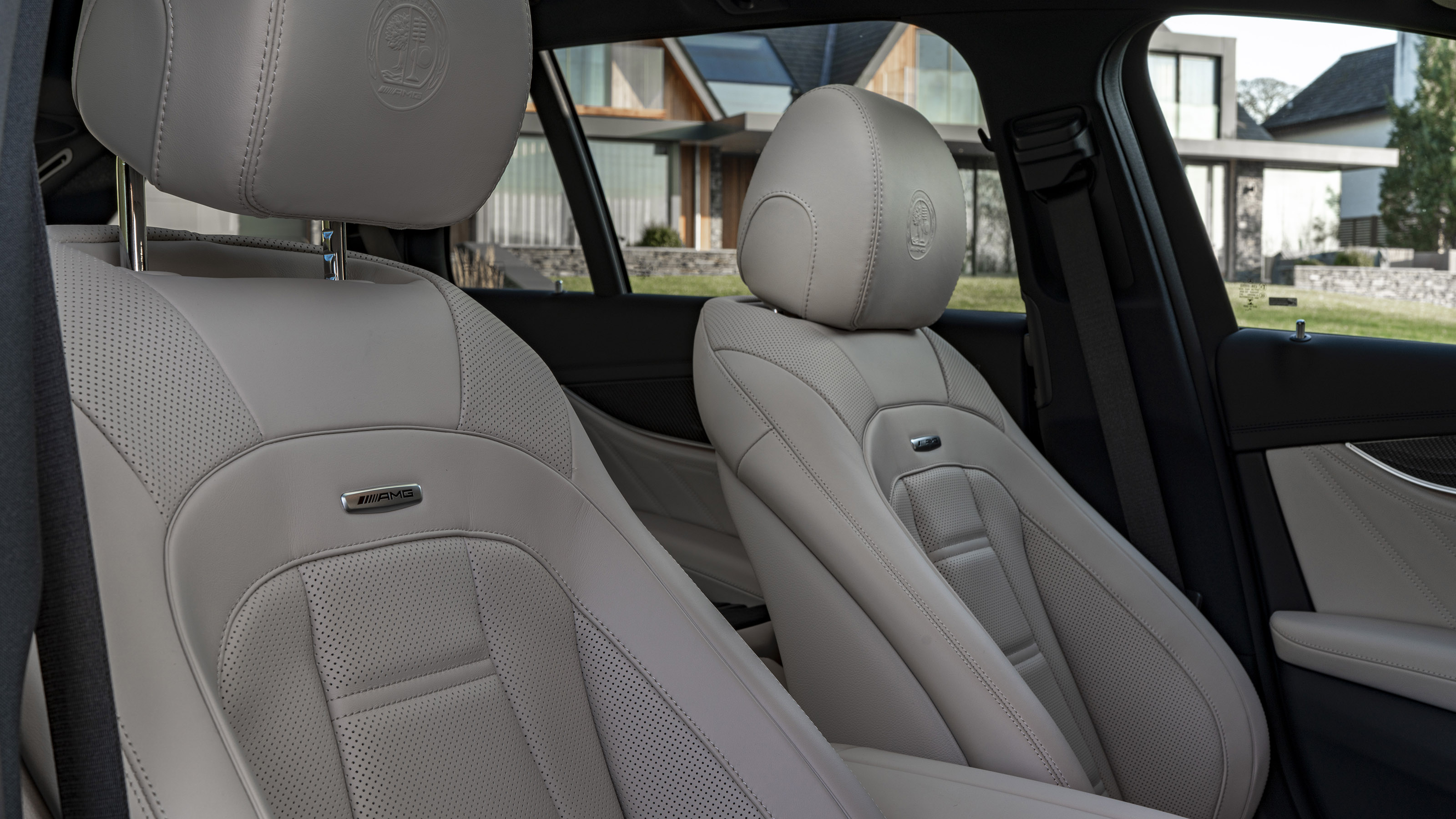 Mercedes-AMG E 63 estate seats